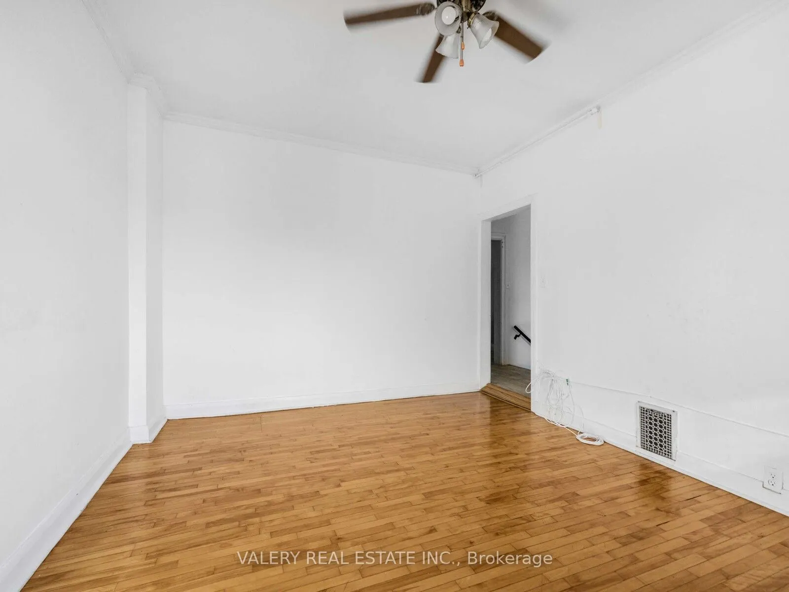 7 Ellsworth Avenue