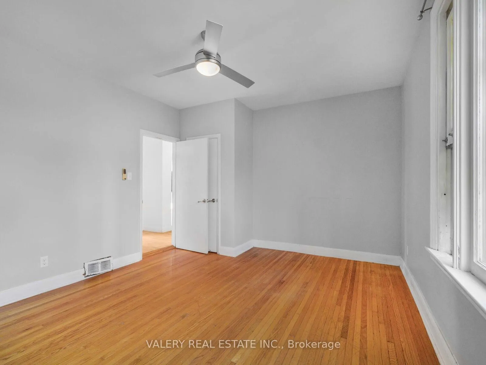 7 Ellsworth Avenue