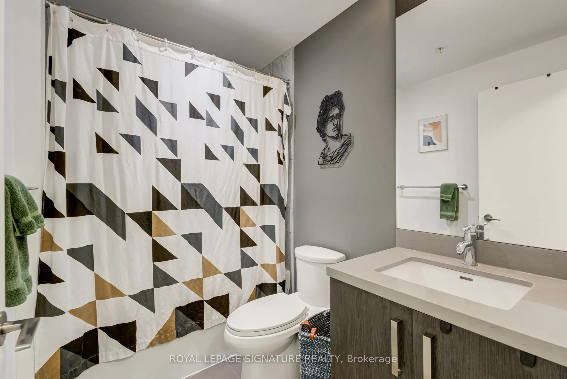 455 Front Street E, #N609
