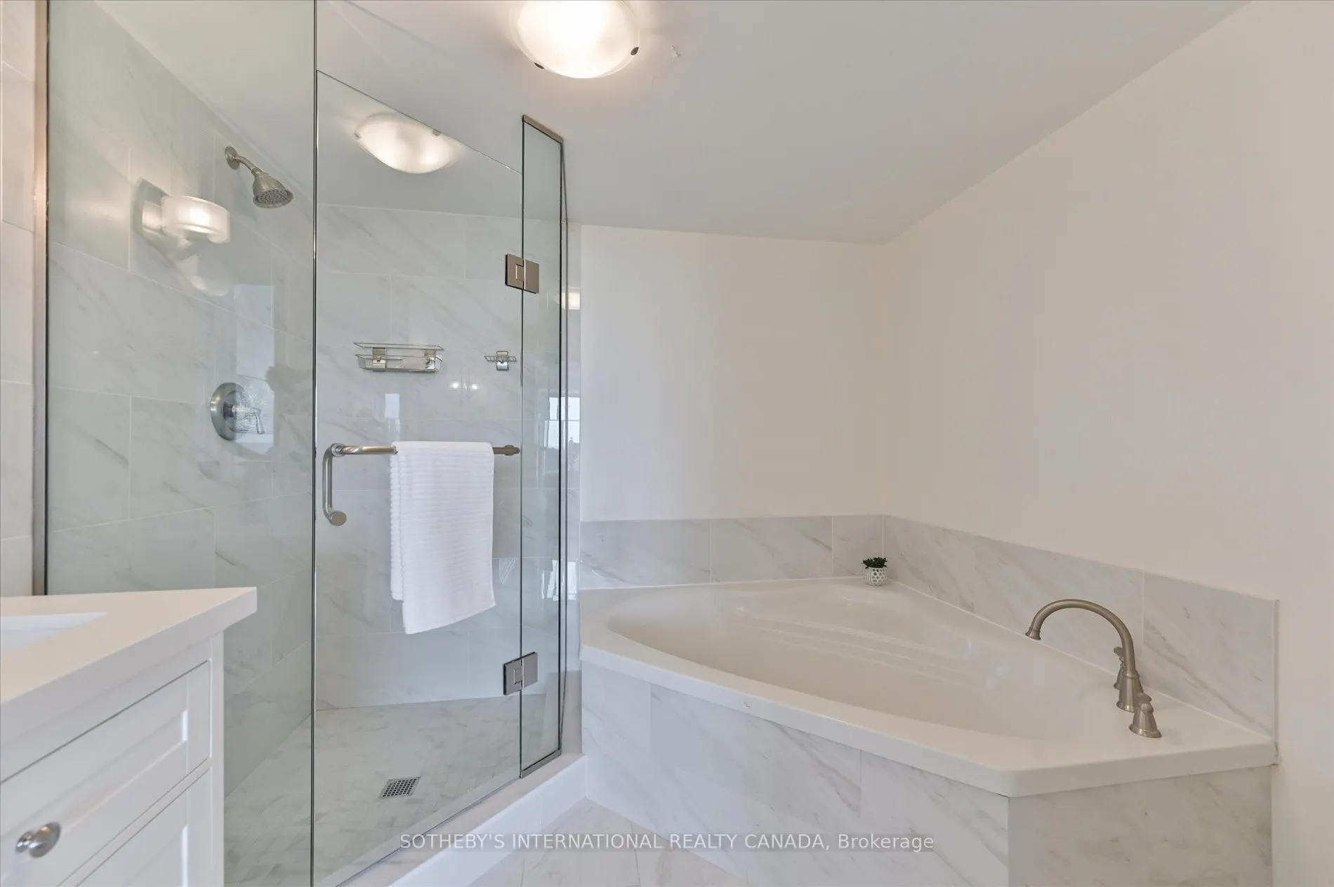 10 Delisle Avenue, #1101