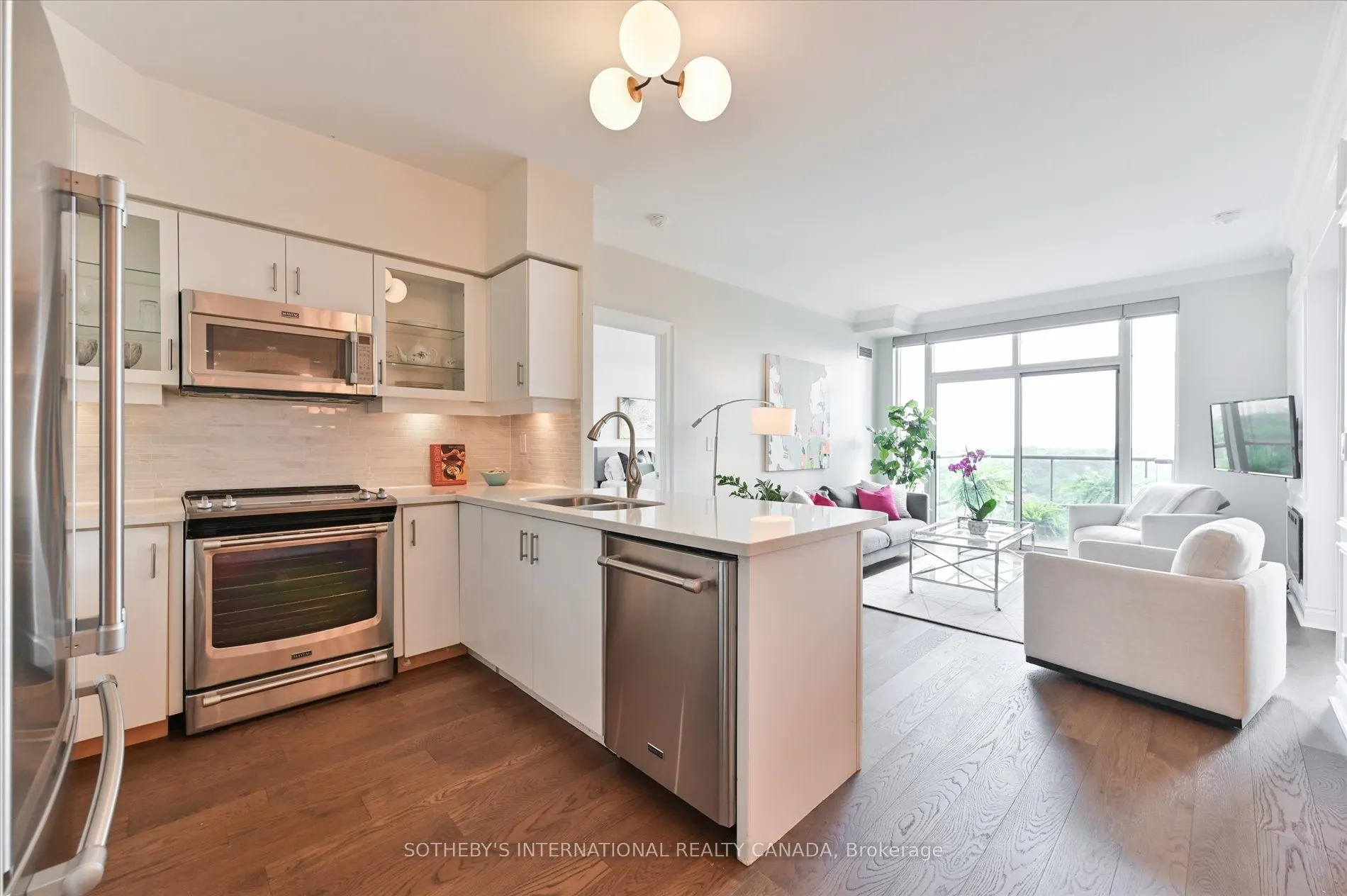 10 Delisle Avenue, #1101