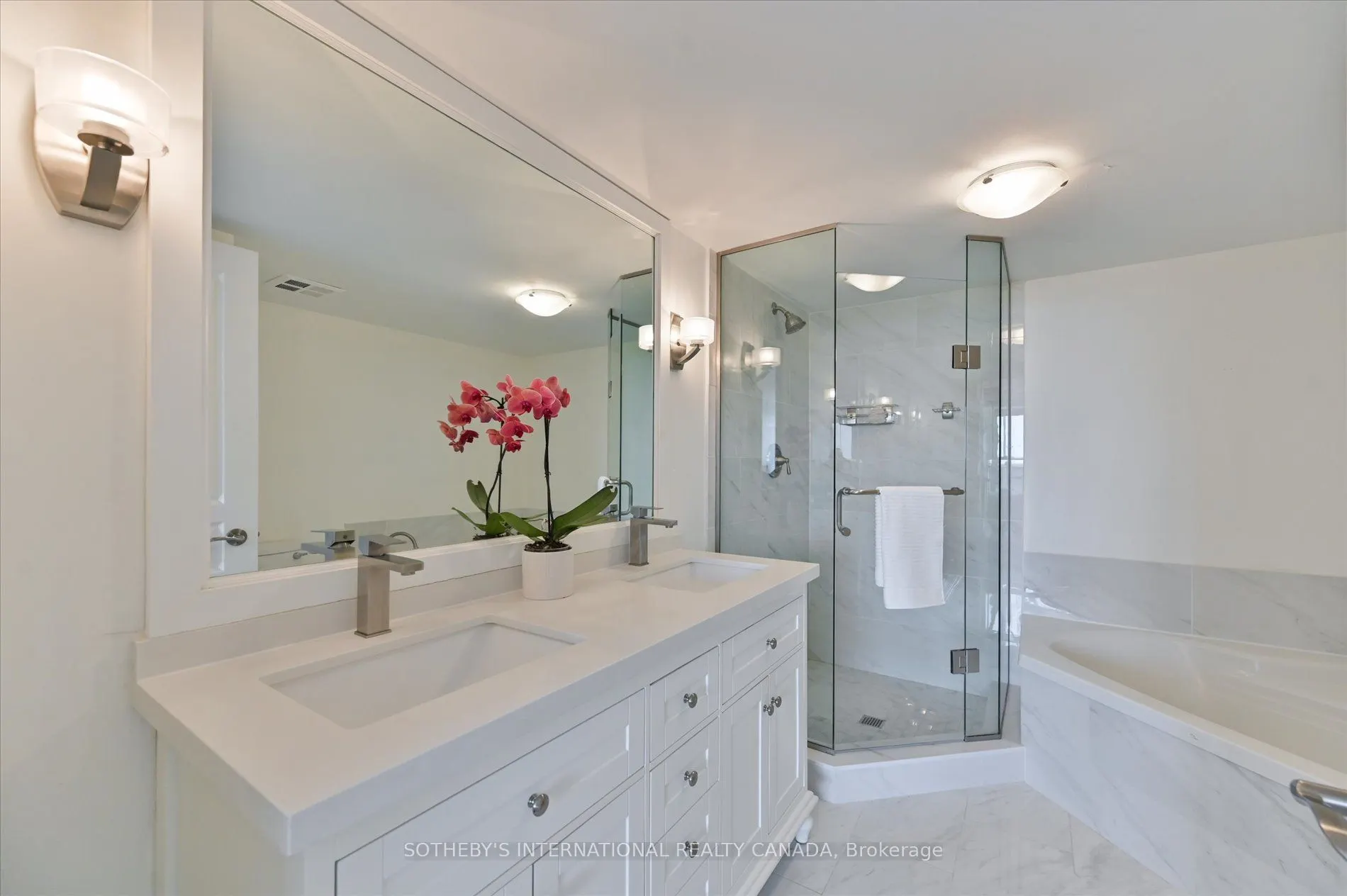10 Delisle Avenue, #1101
