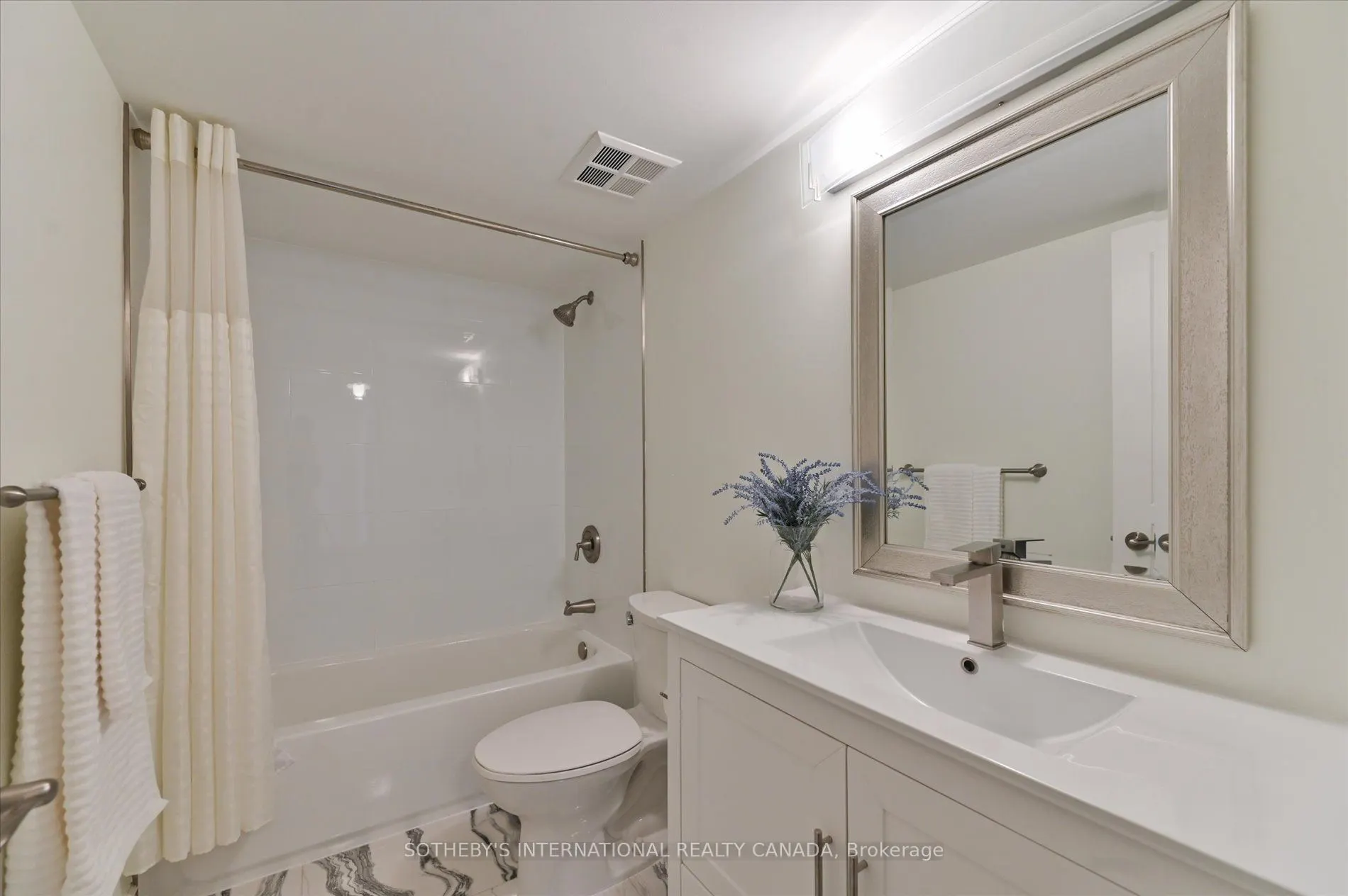 10 Delisle Avenue, #1101