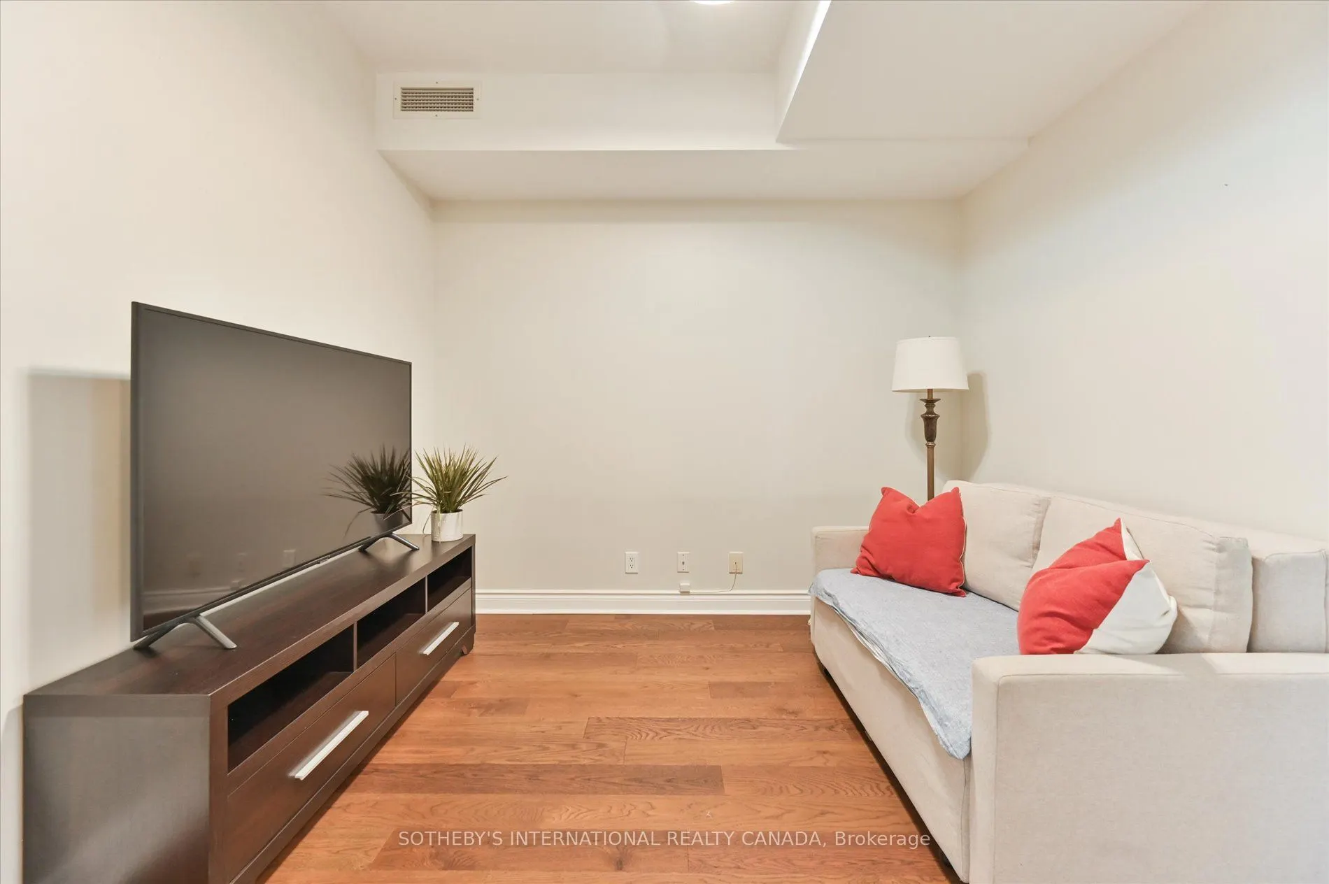 10 Delisle Avenue, #1101