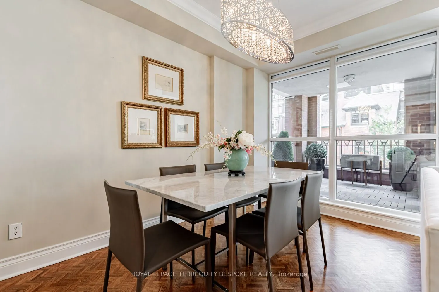 8 Sultan Street, #201