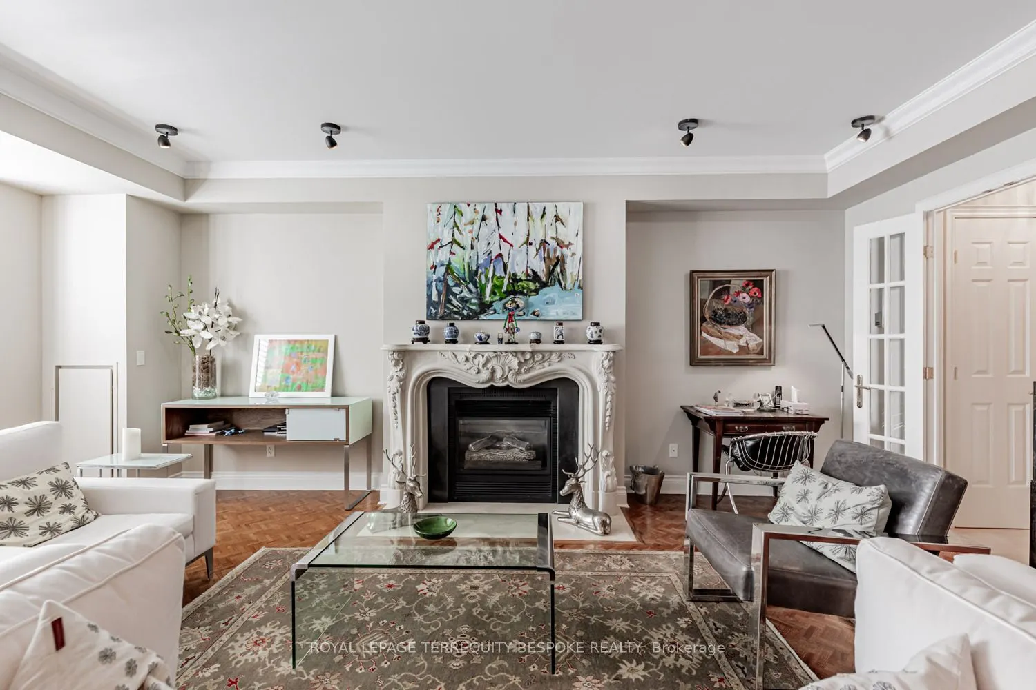 8 Sultan Street, #201