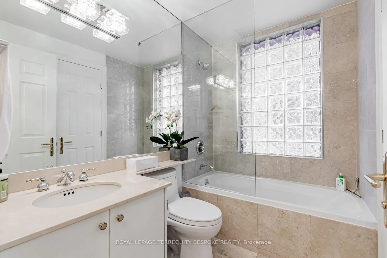 8 Sultan Street, #201