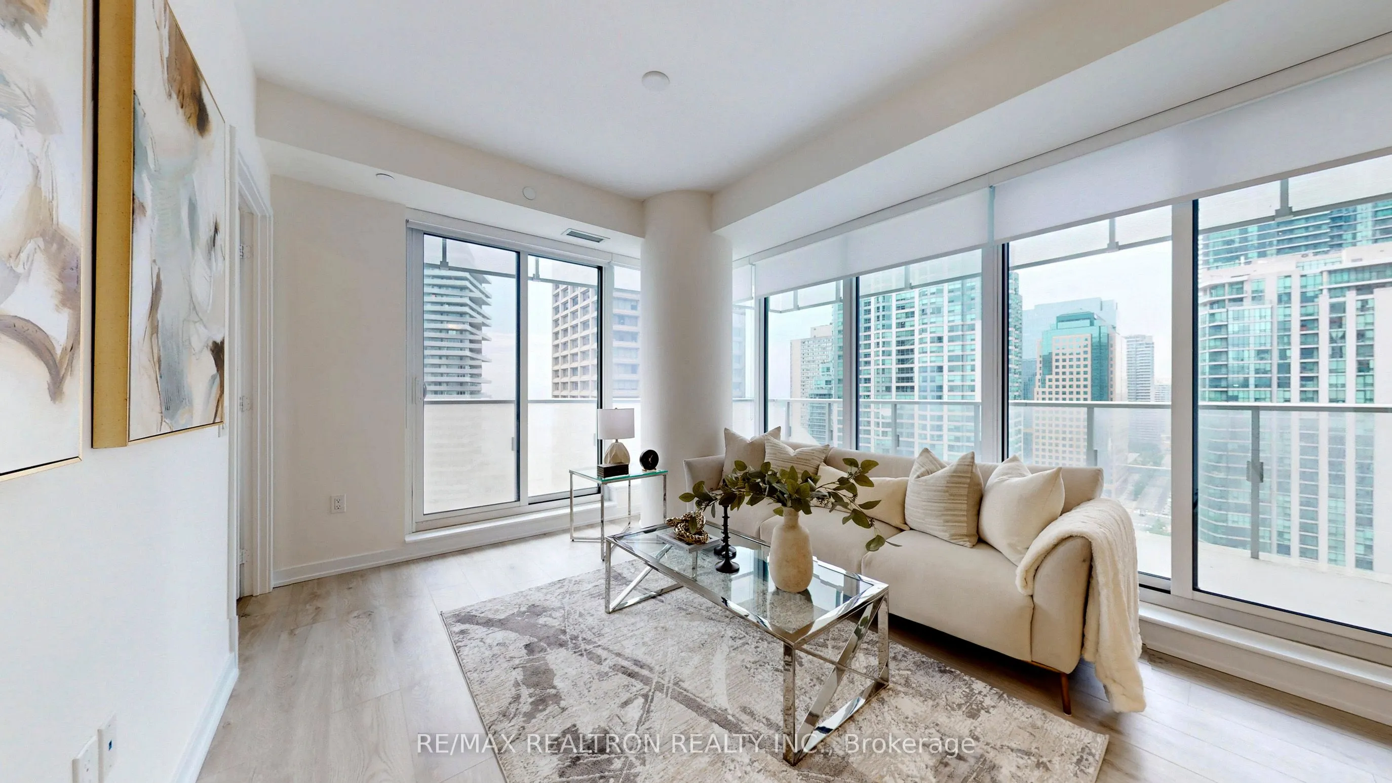 28 Freeland Street, #1802