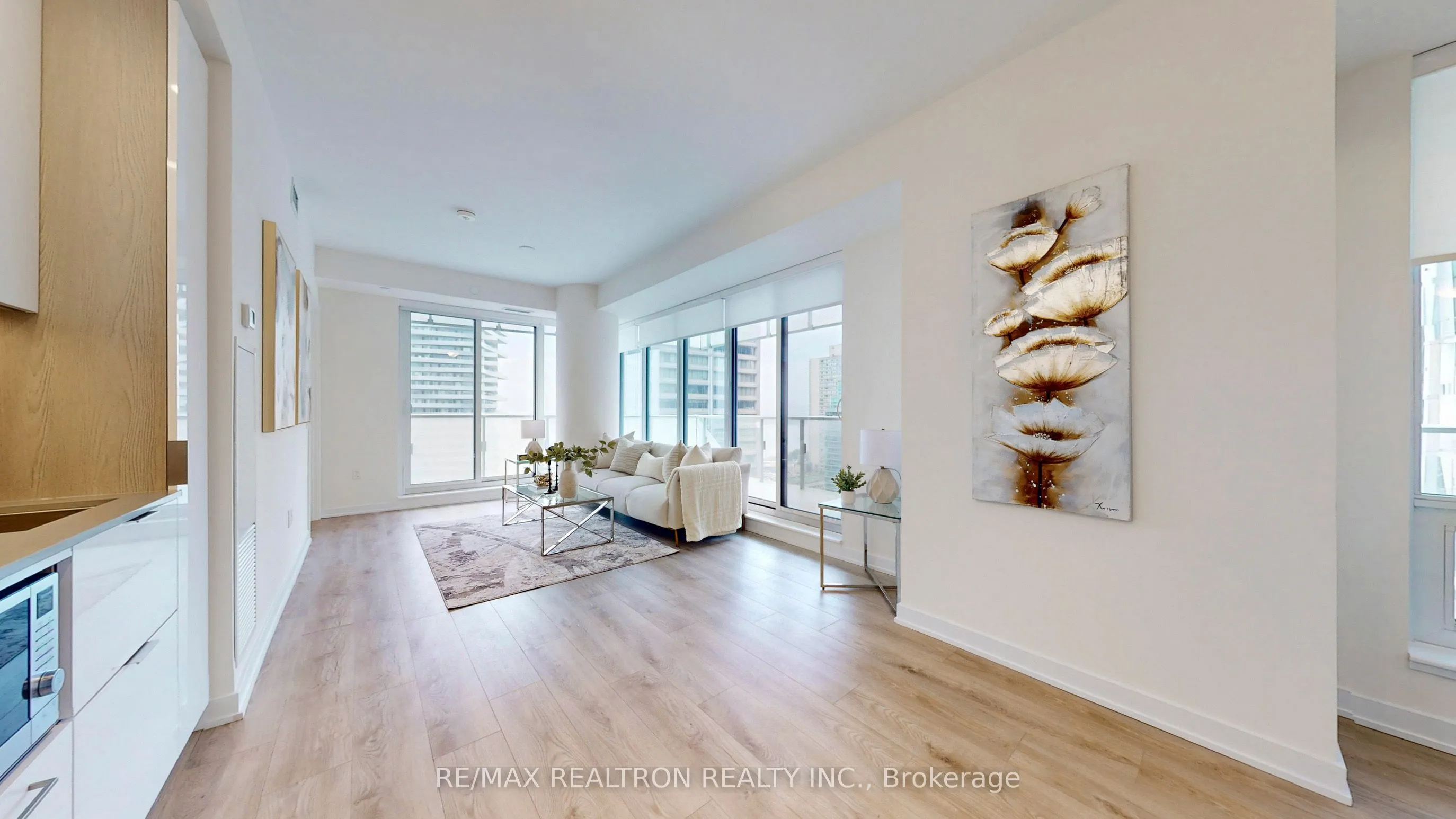 28 Freeland Street, #1802