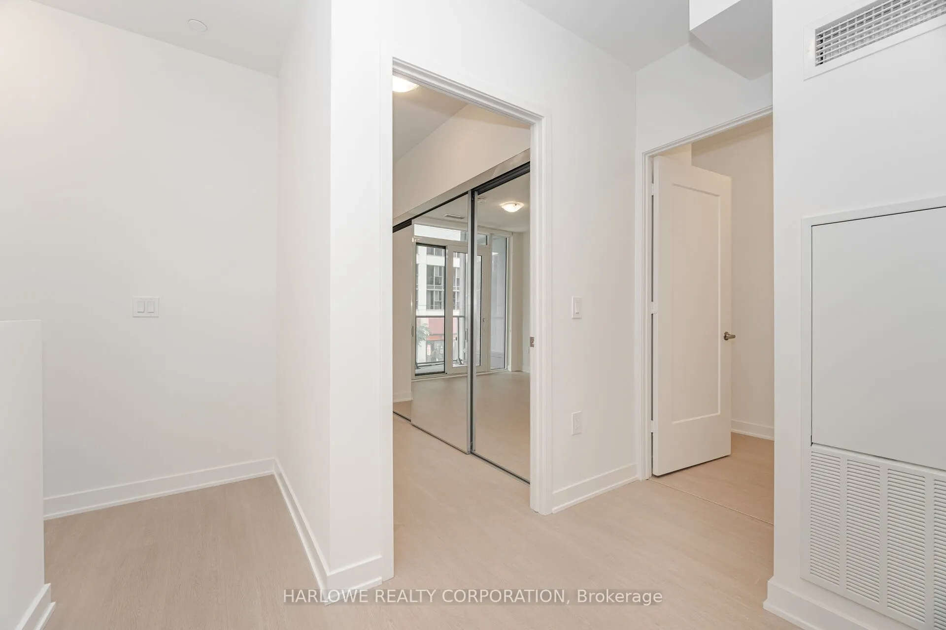 60 Princess Street, #105 Se