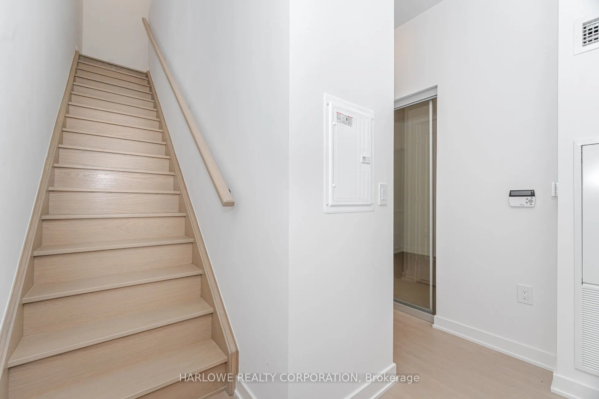 60 Princess Street, #105 Se