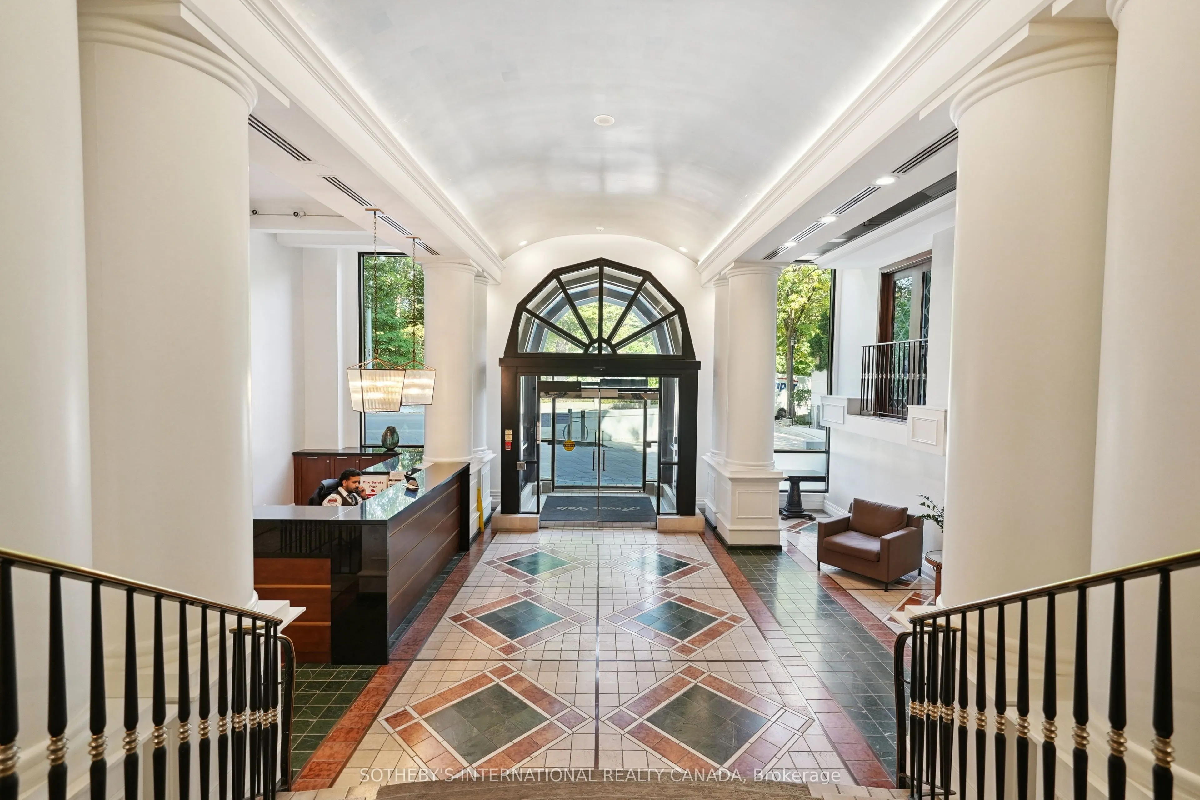 38 Avoca Avenue, #LPH08