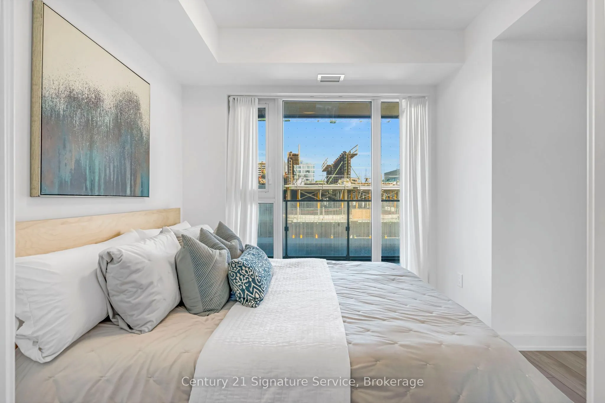 8 Tippett Road, #803