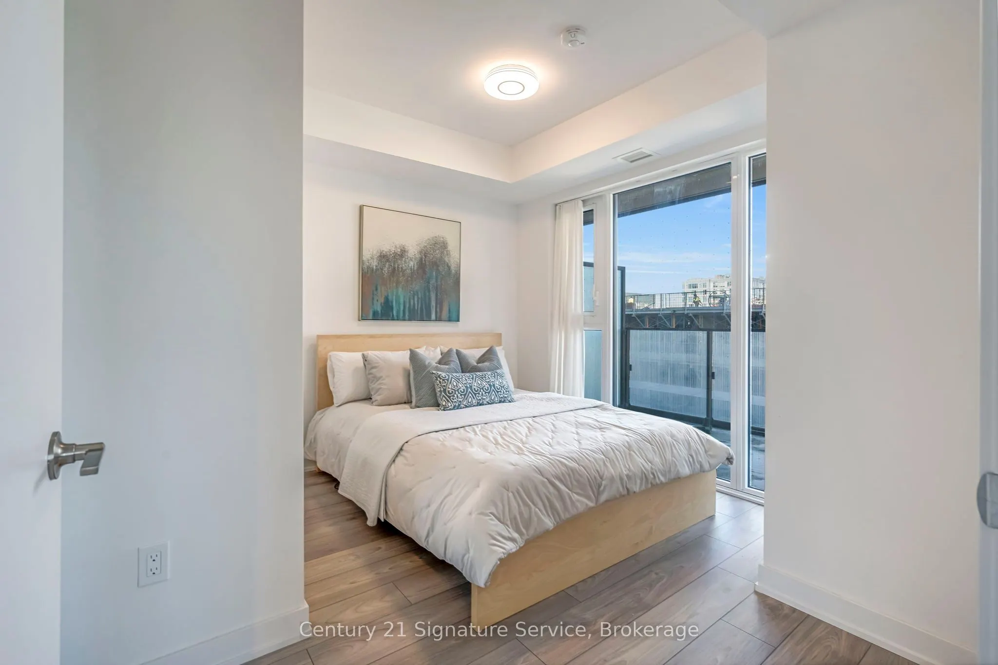 8 Tippett Road, #803