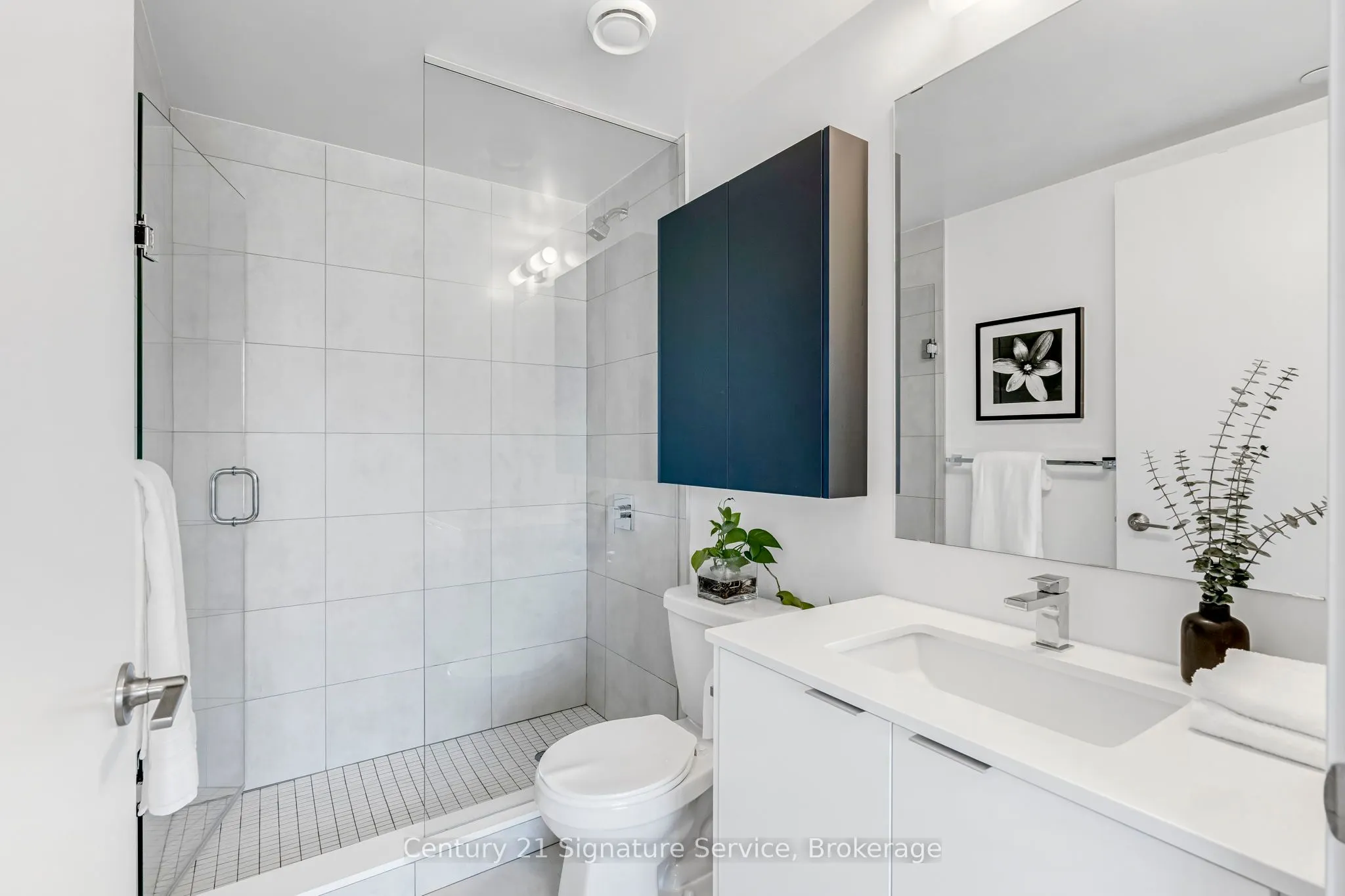 8 Tippett Road, #803