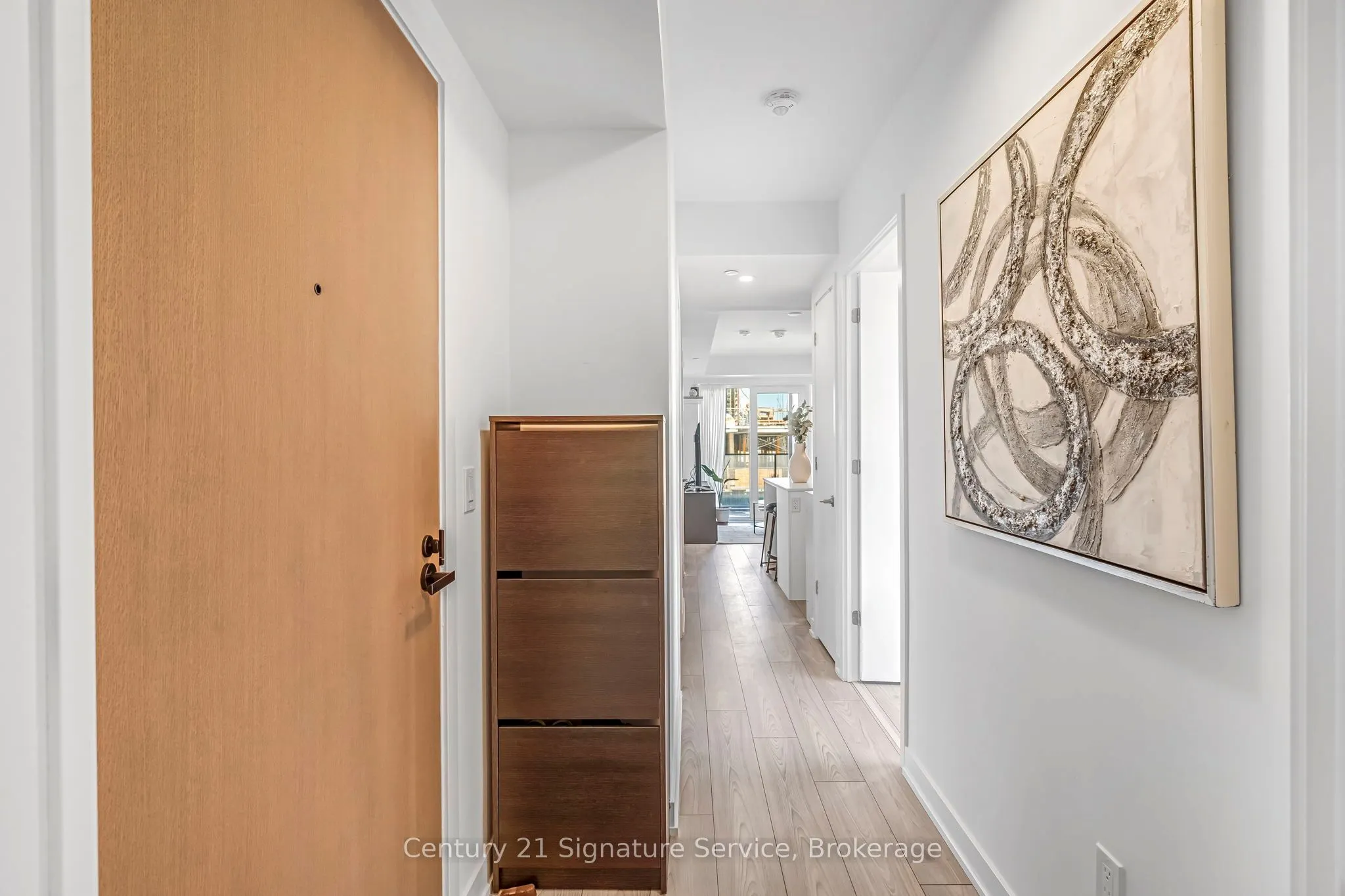 8 Tippett Road, #803