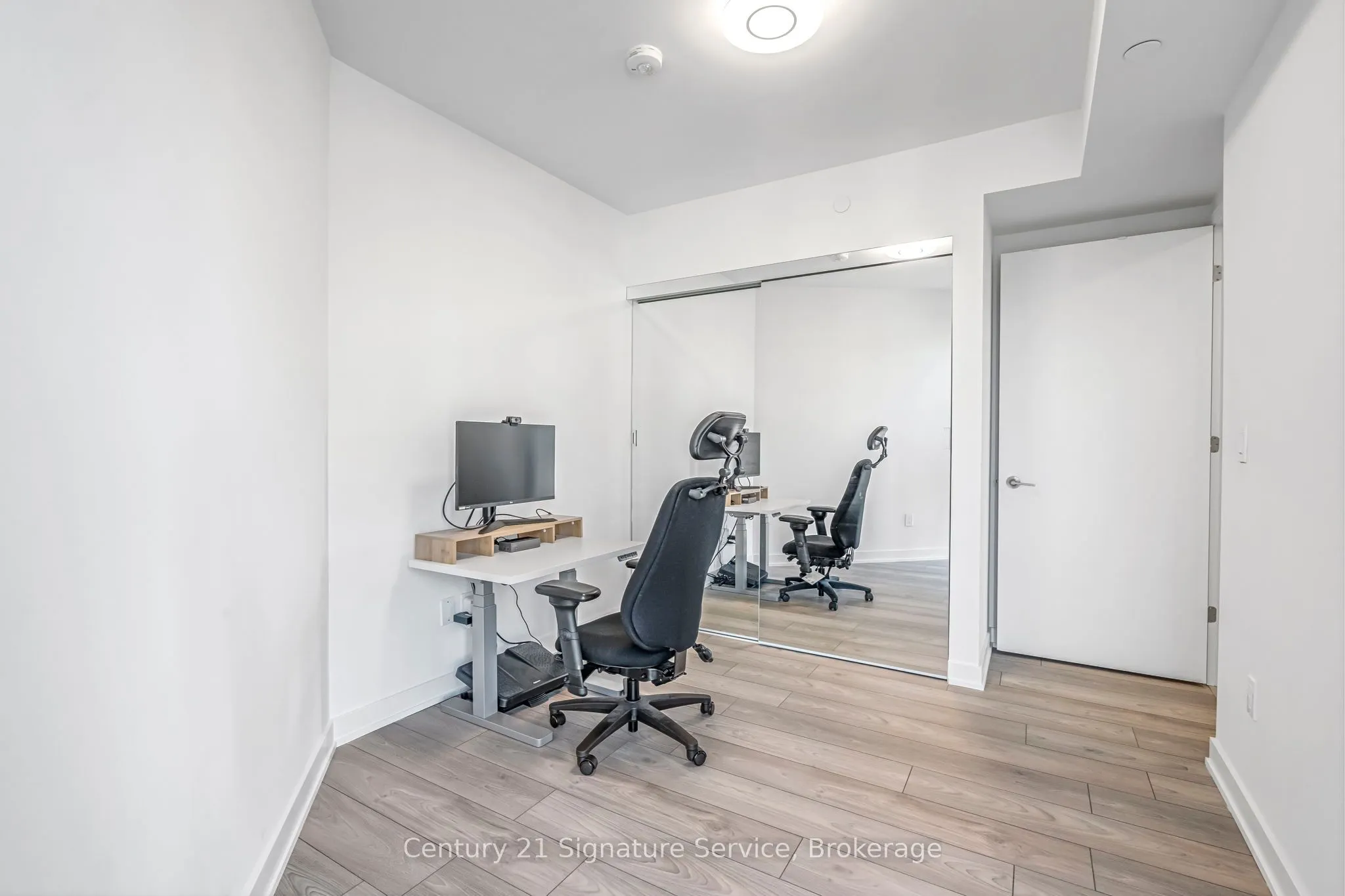 8 Tippett Road, #803