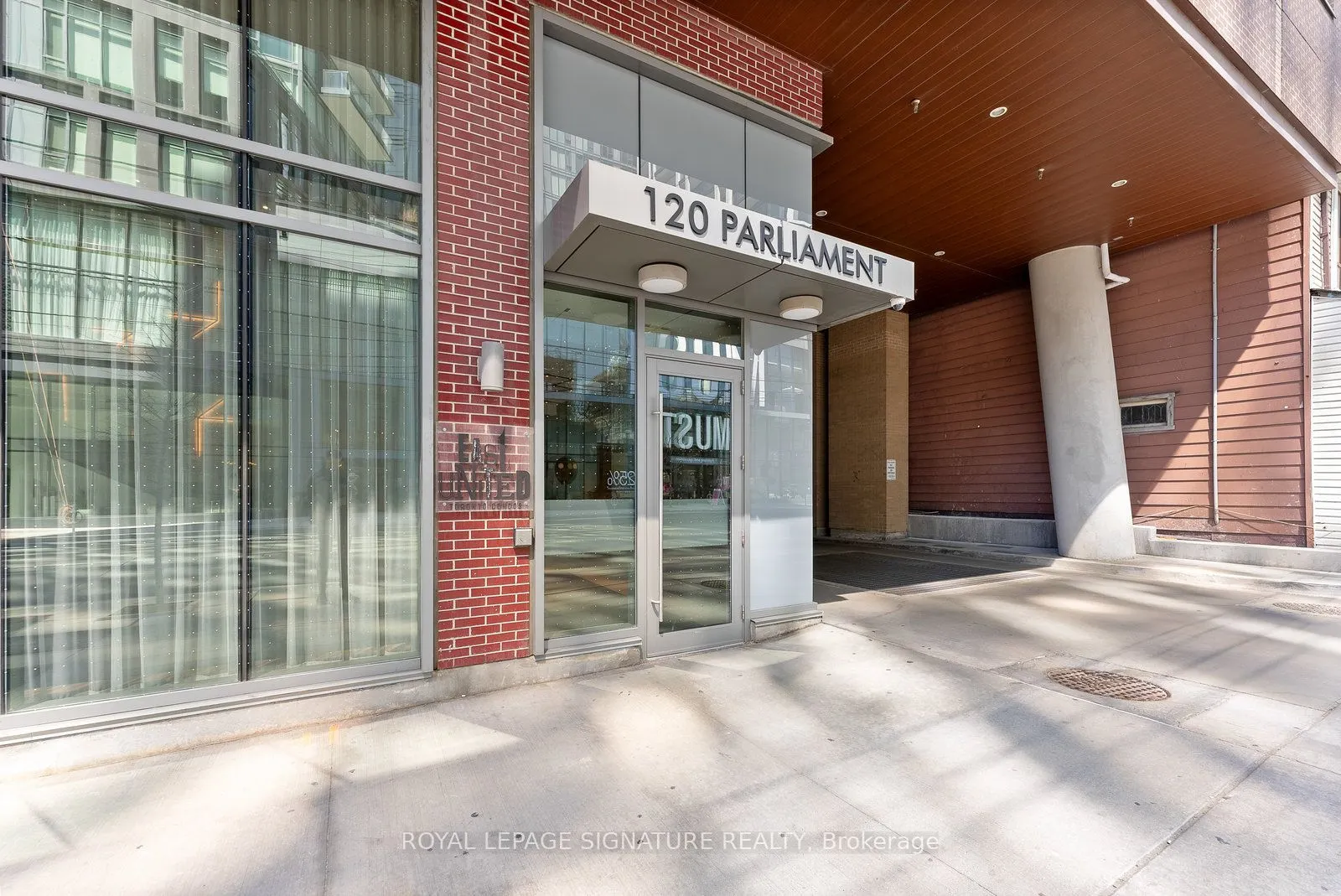 120 Parliament Street, #523