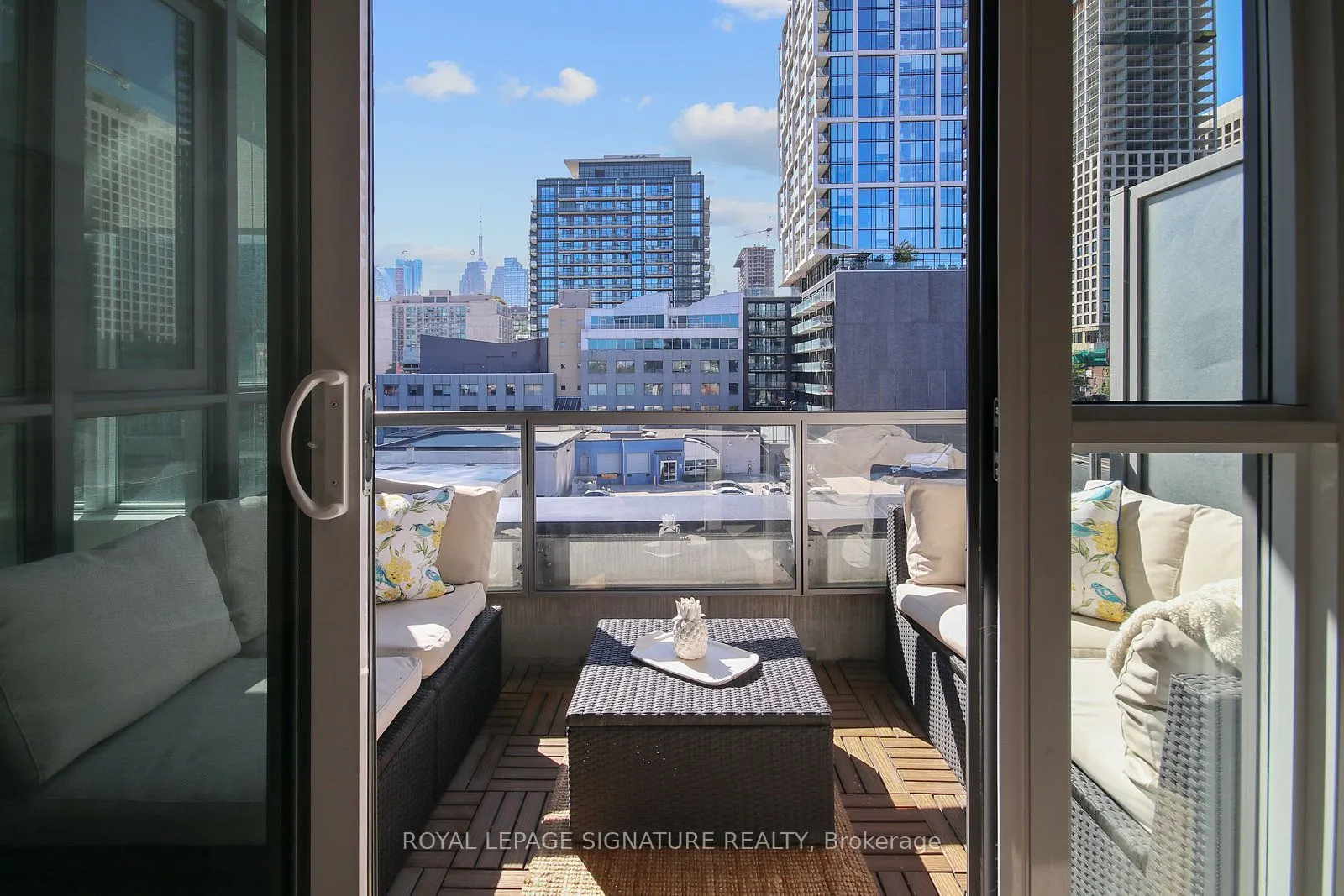 120 Parliament Street, #523