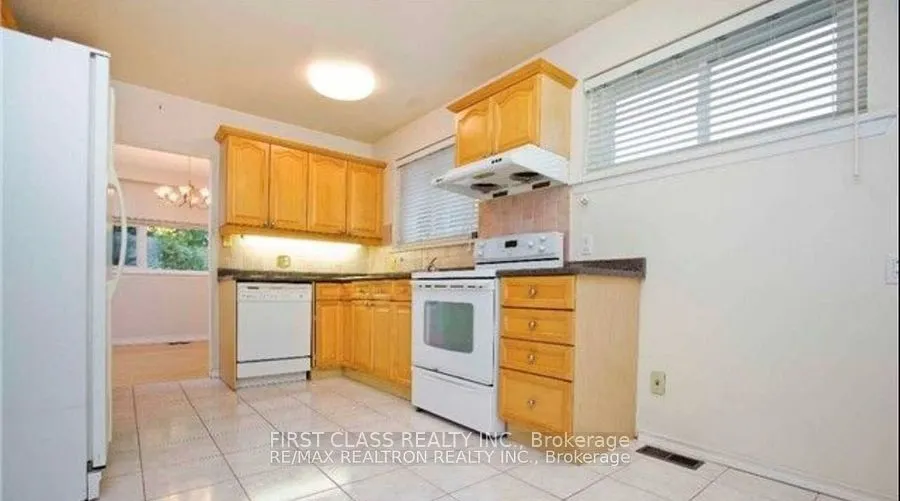 16 Trailside Drive