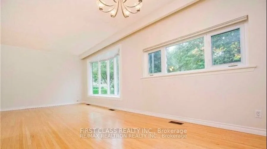 16 Trailside Drive