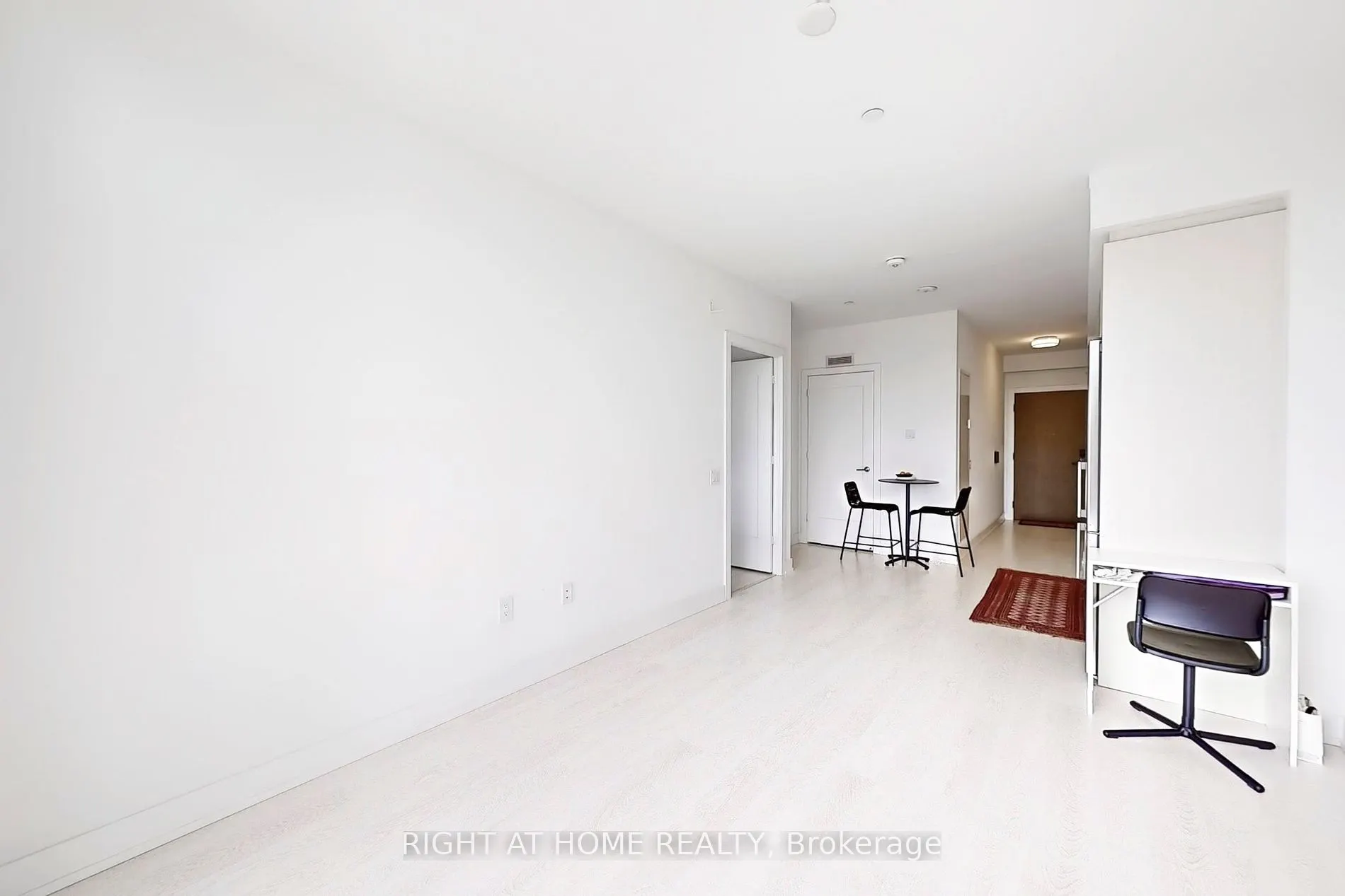30 INN ON THE PARK Drive, #514