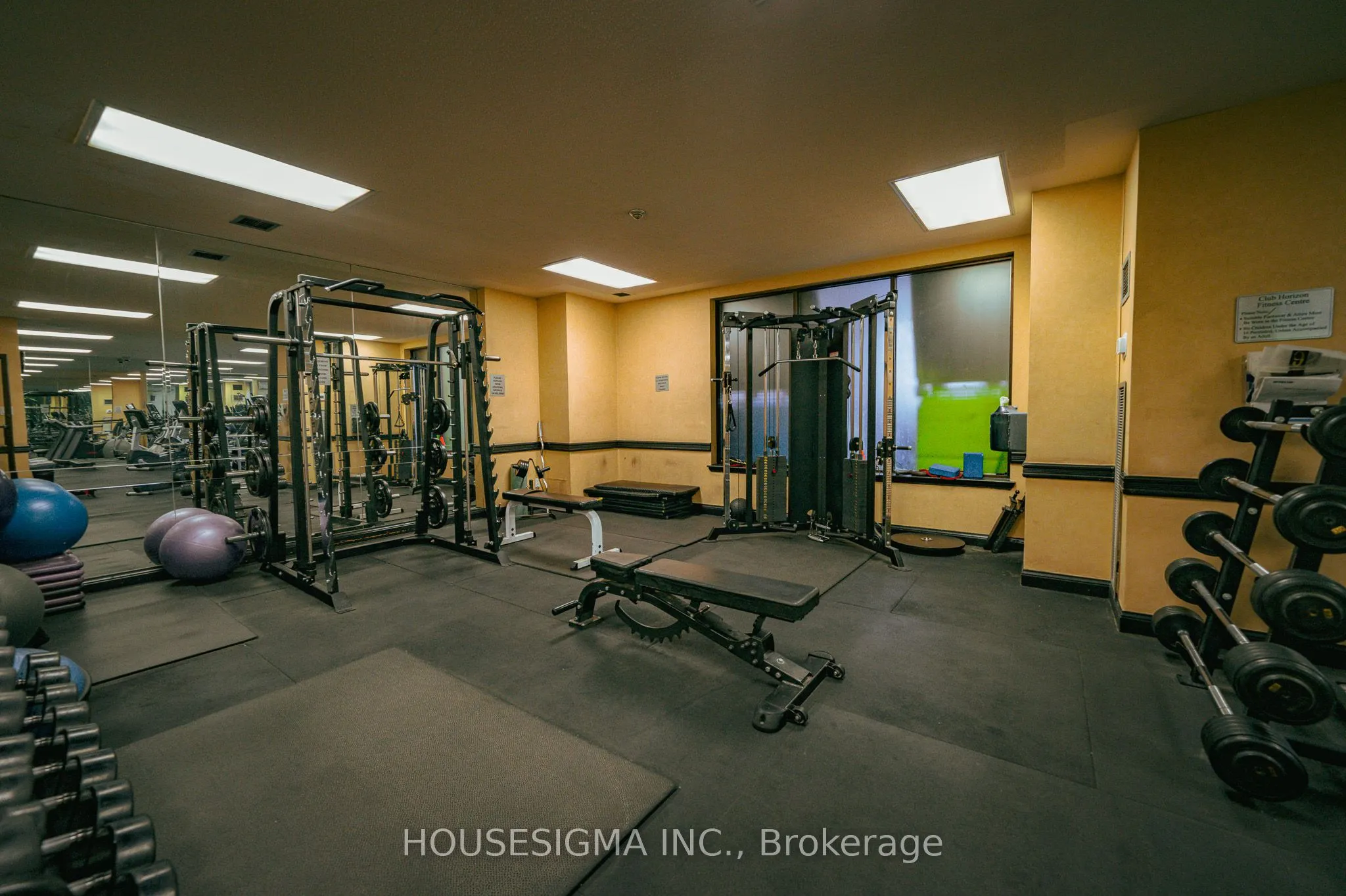 633 Bay Street, #1612