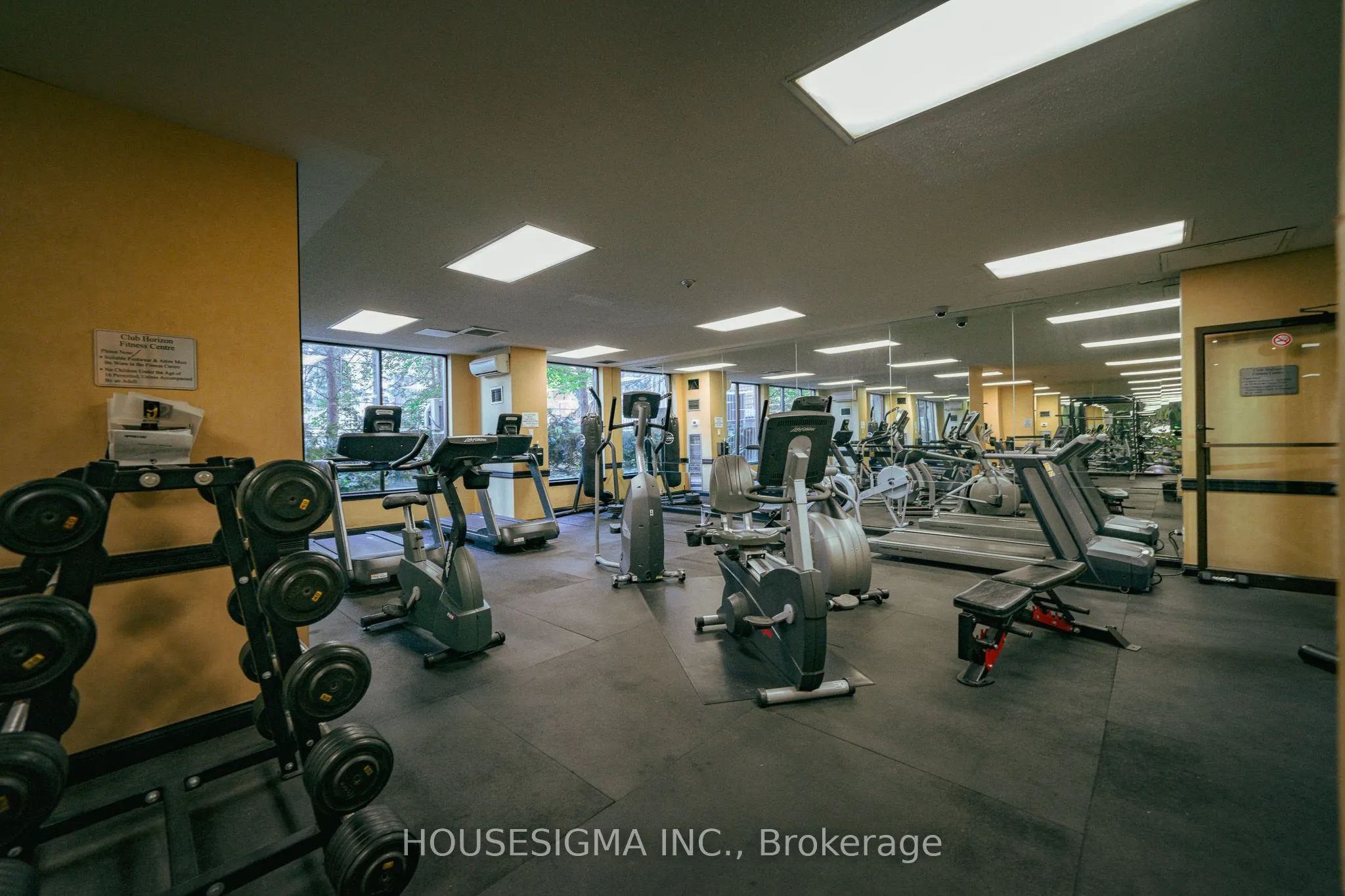 633 Bay Street, #1612