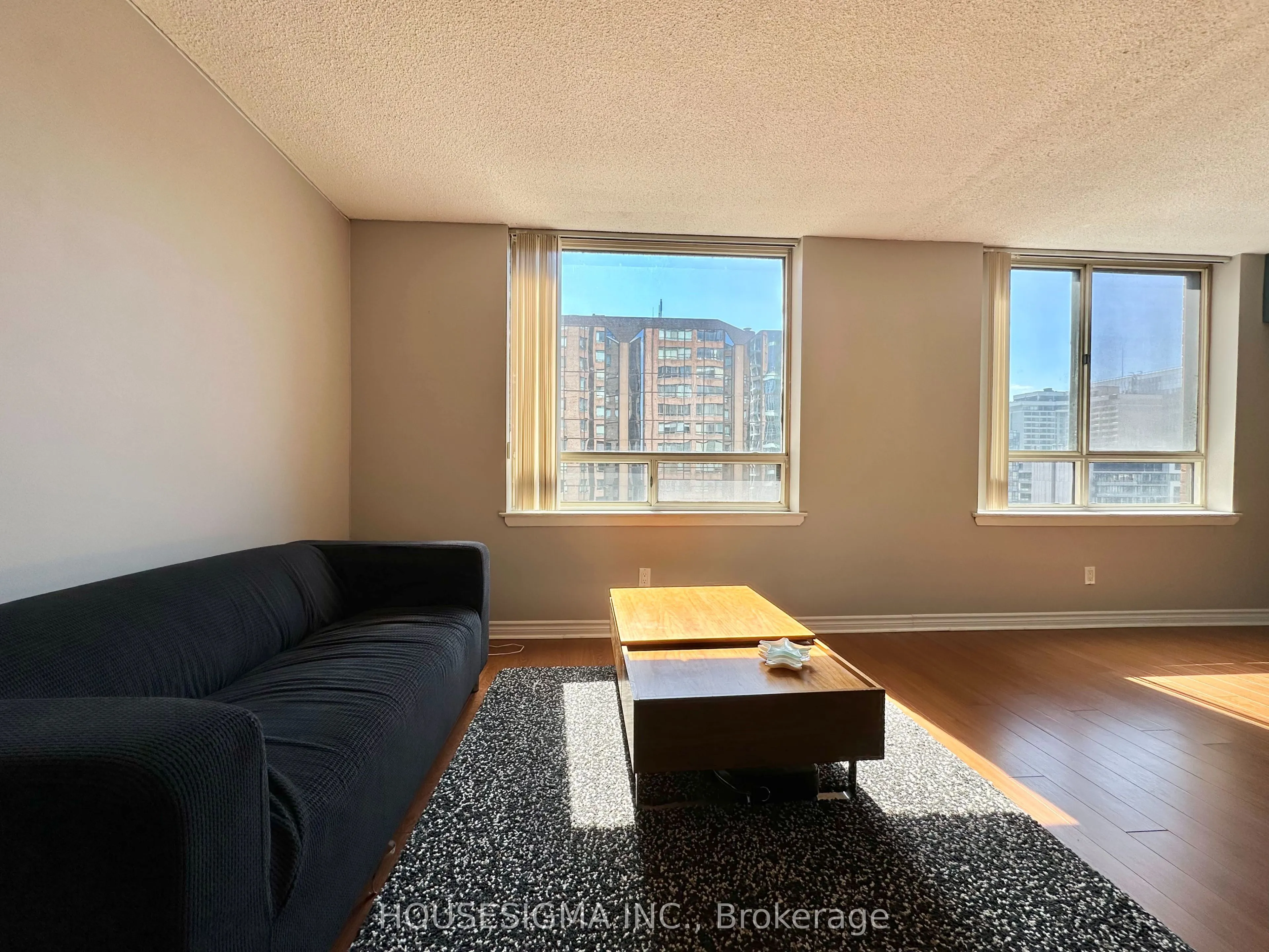 633 Bay Street, #1612