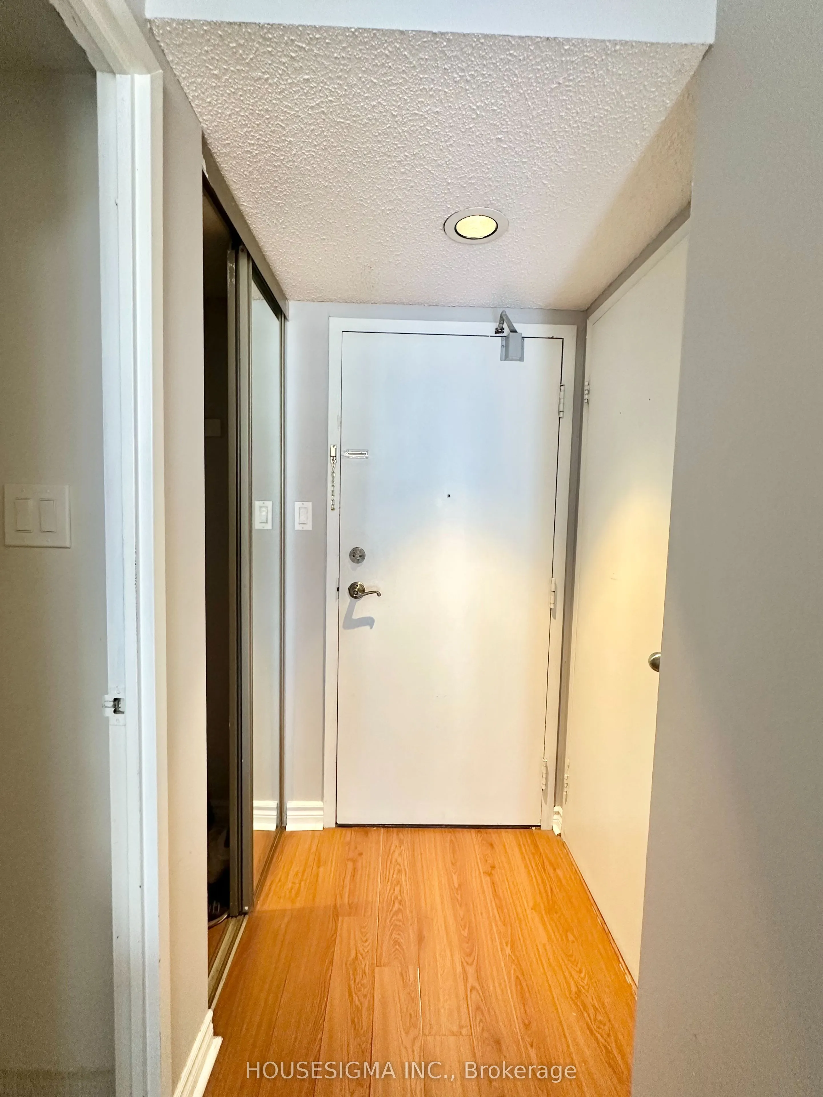 633 Bay Street, #1612