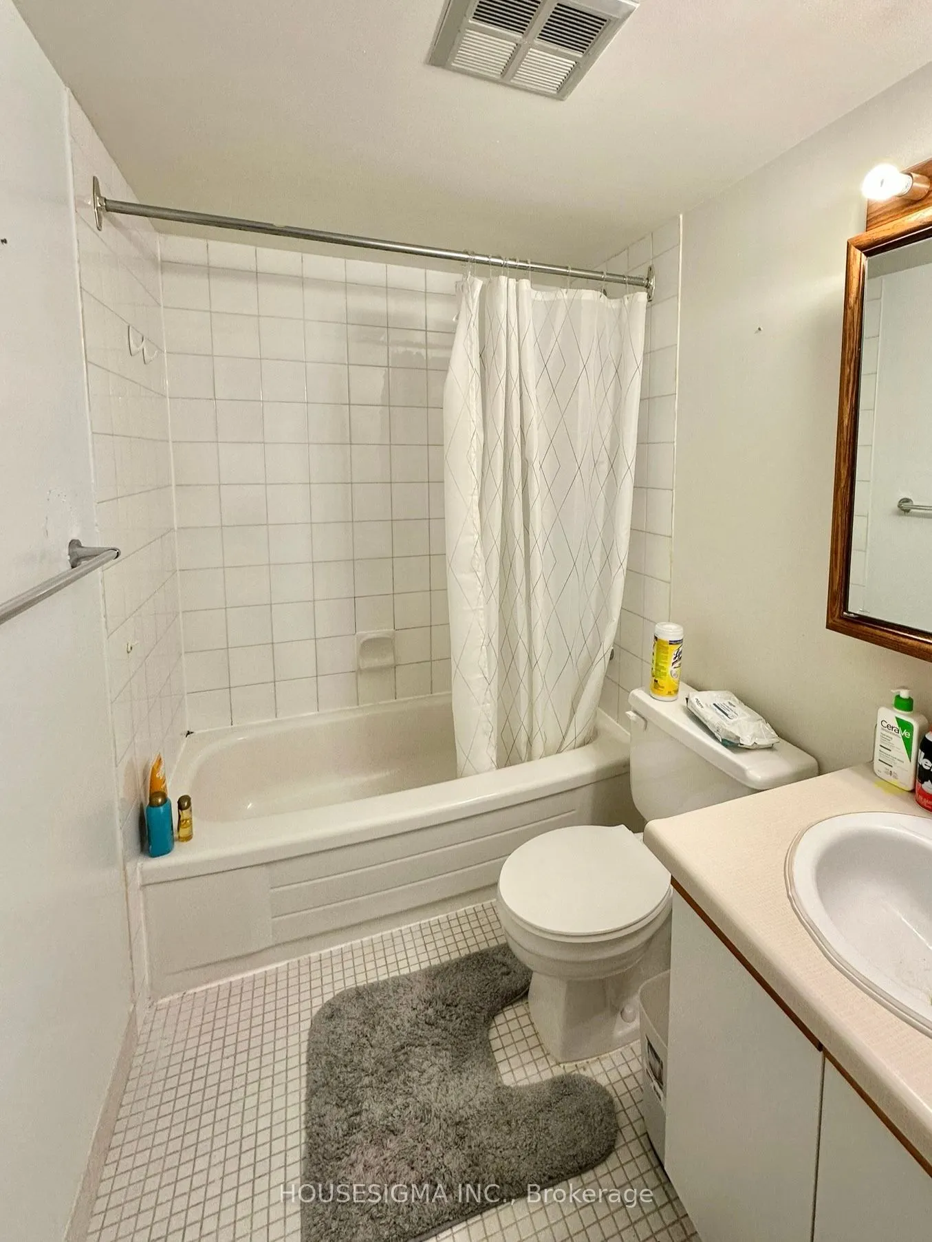 633 Bay Street, #1612