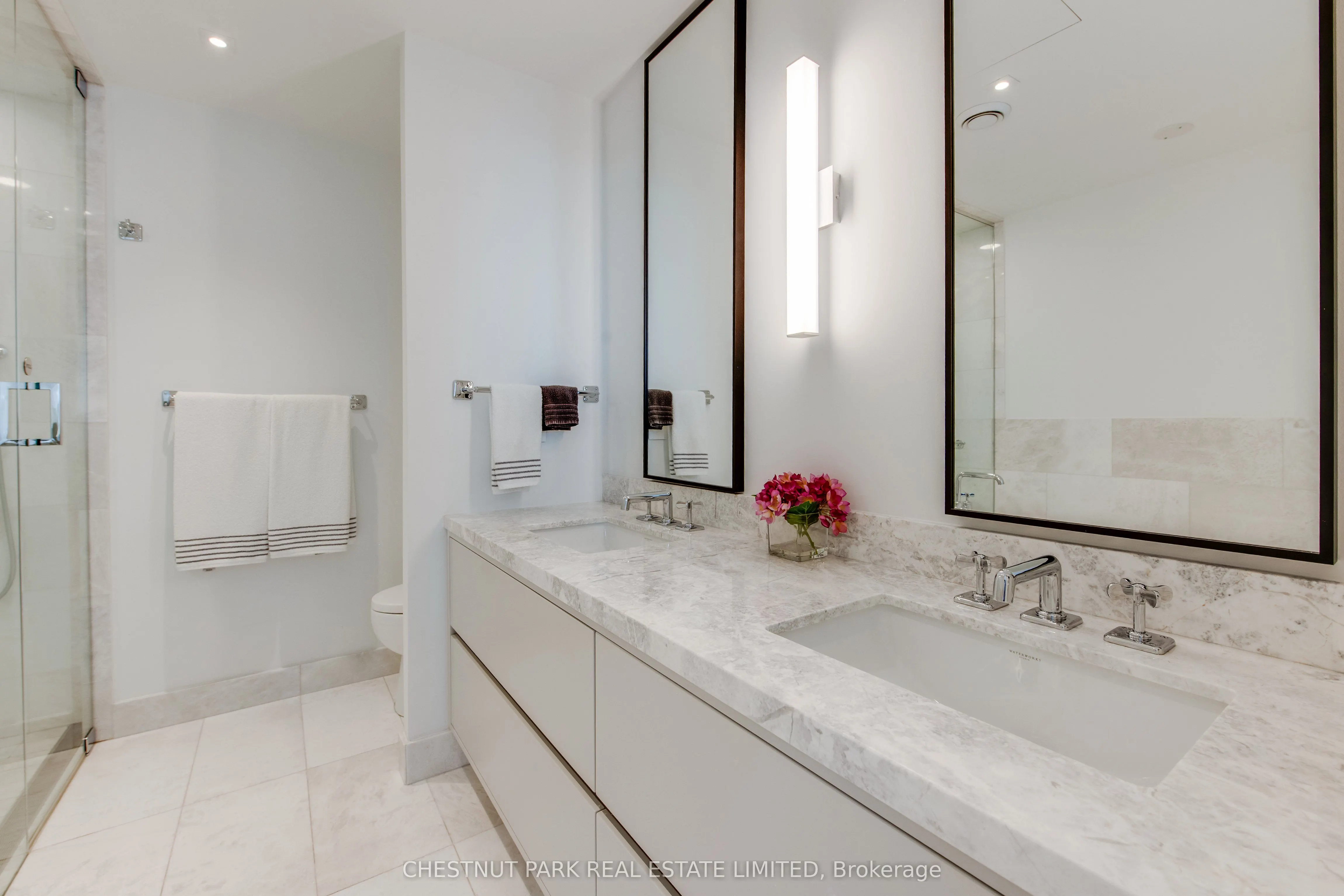 200 Cumberland Street, #2703