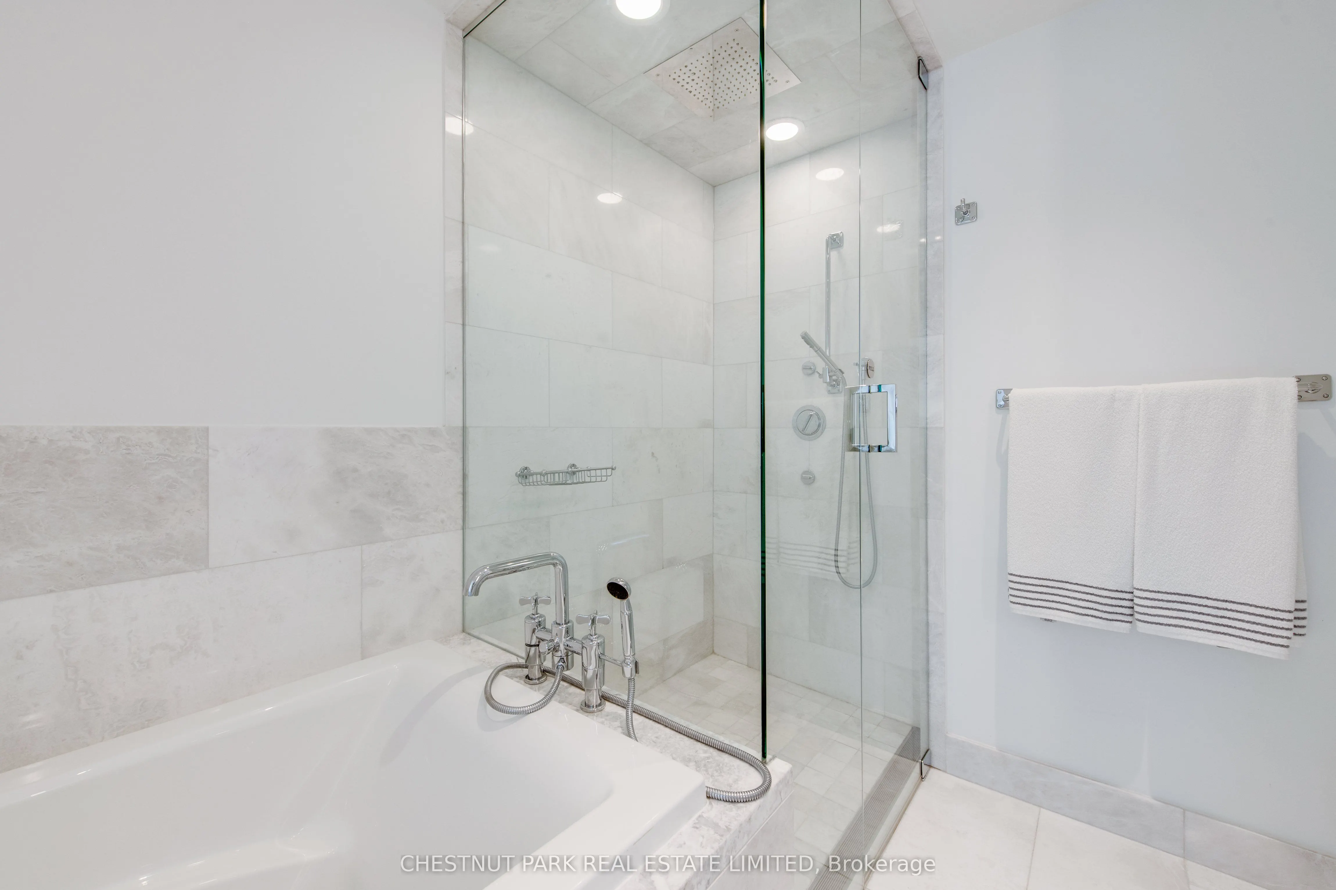 200 Cumberland Street, #2703