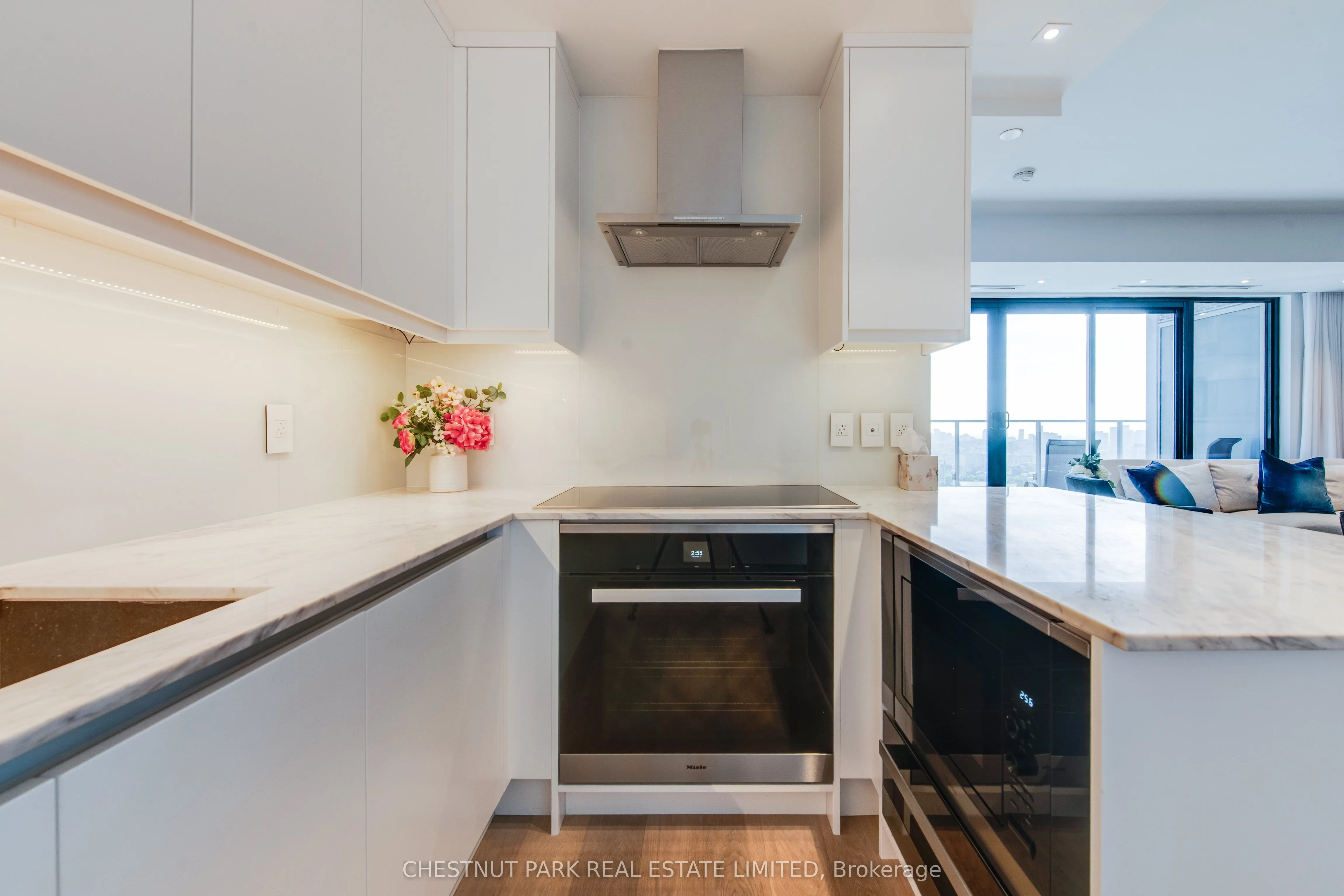 200 Cumberland Street, #2703
