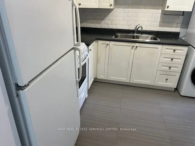564 Queen Street W, ##1 Front
