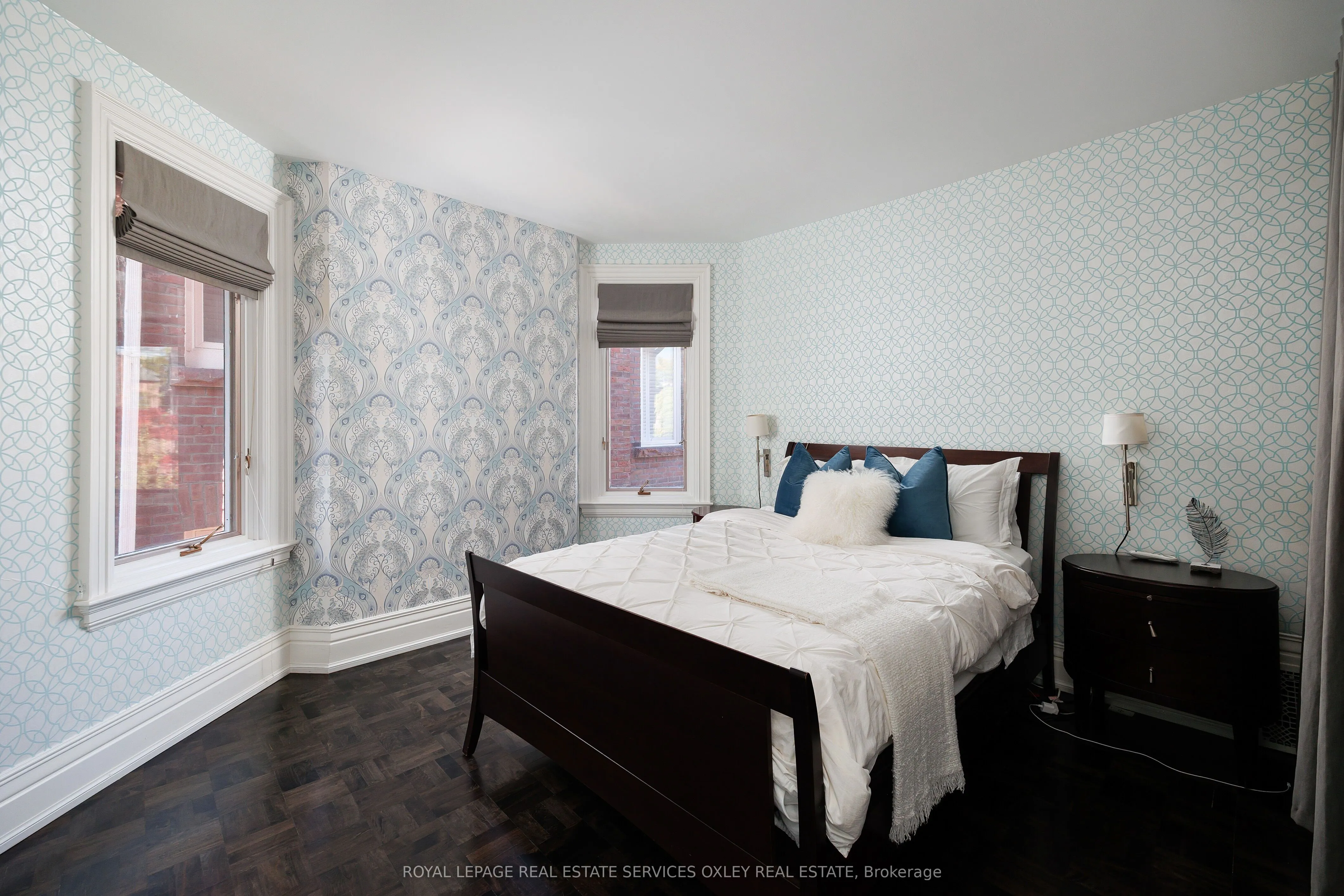 134 Roxborough Street W