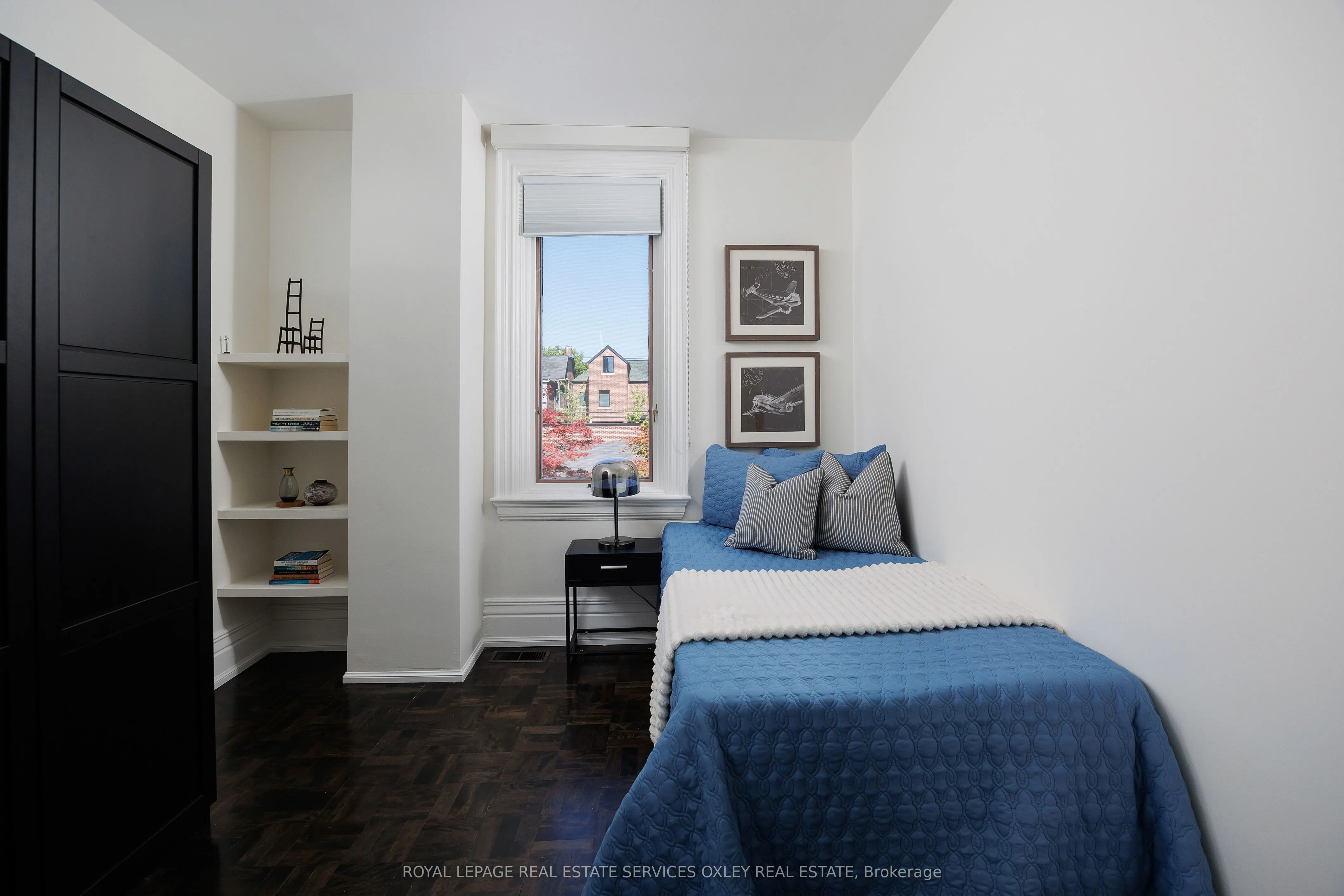 134 Roxborough Street W