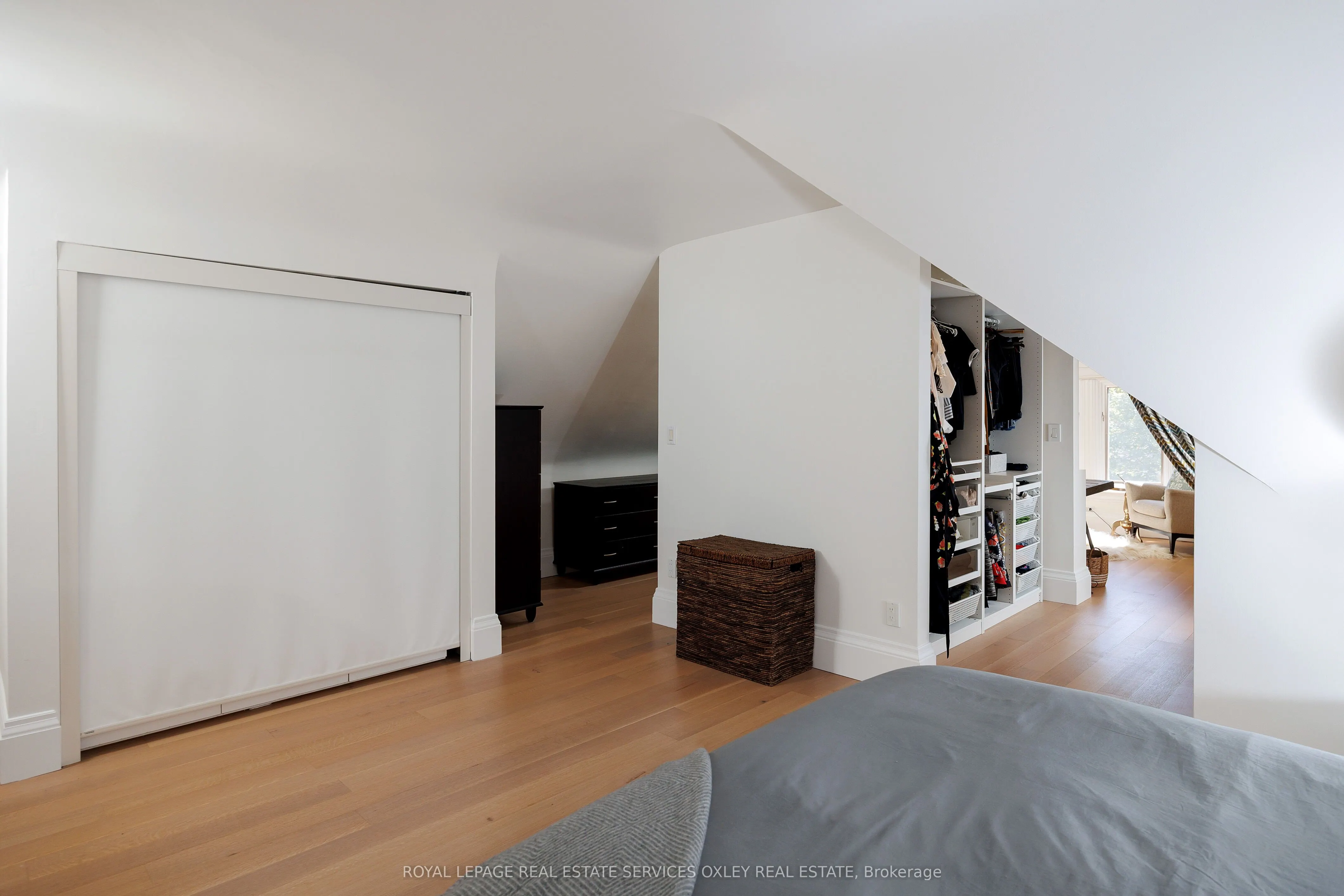 134 Roxborough Street W