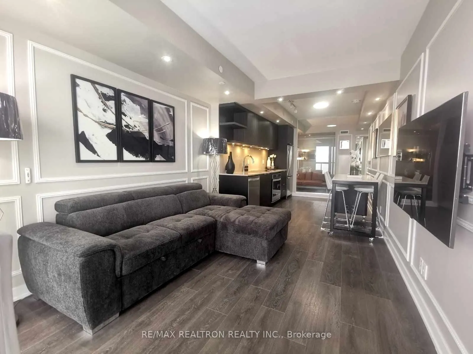 6 Sonic Way, #N1505