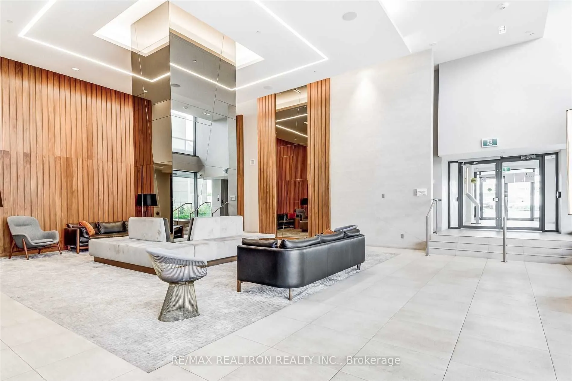 6 Sonic Way, #N1505