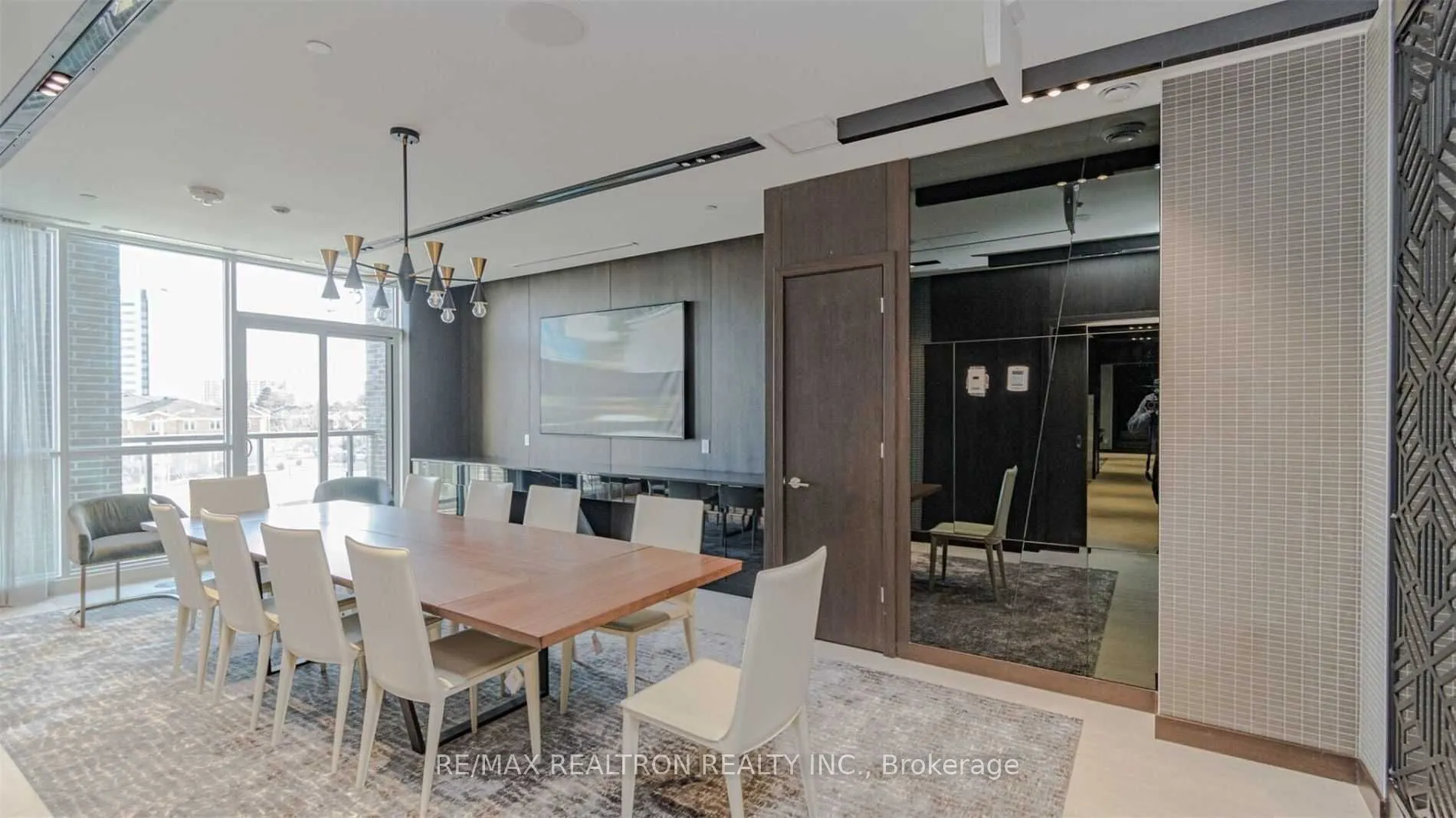 6 Sonic Way, #N1505