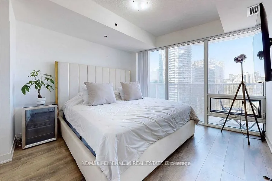 88 Harbour Street, #3103