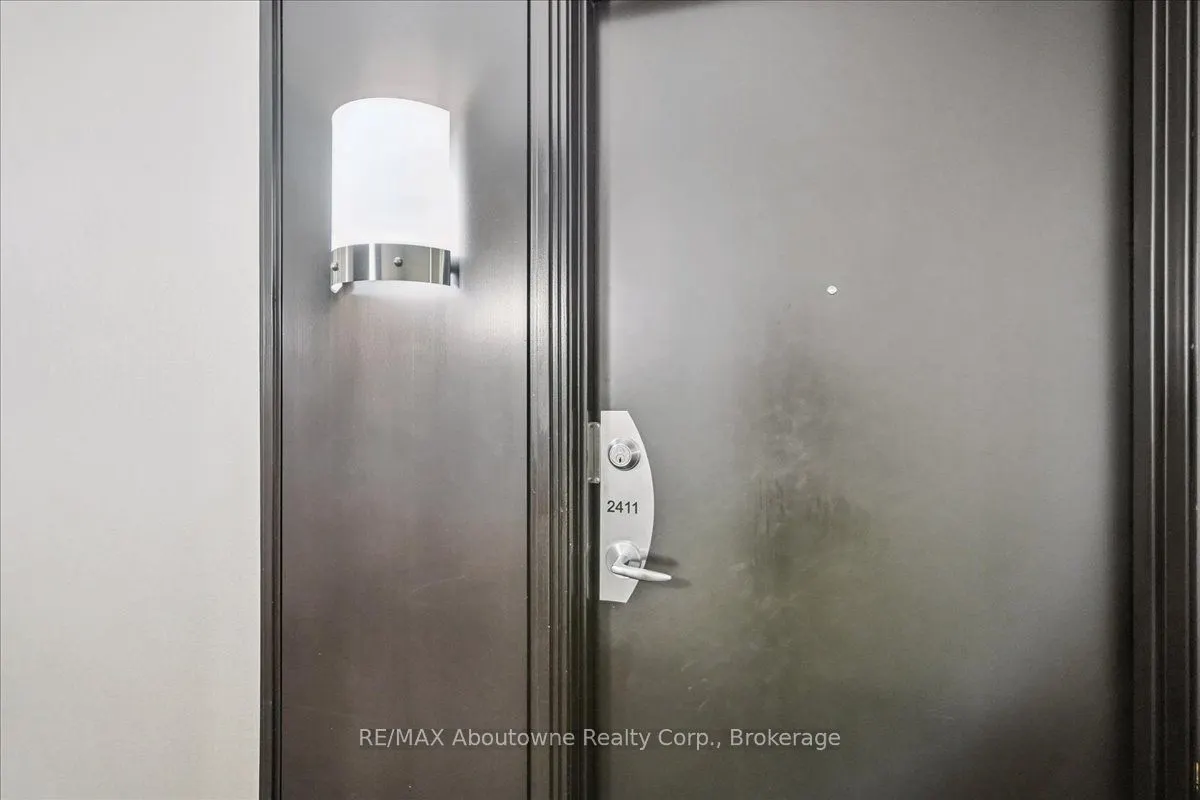 33 Sheppard Avenue E, #2411
