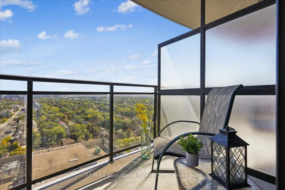 33 Sheppard Avenue E, #2411