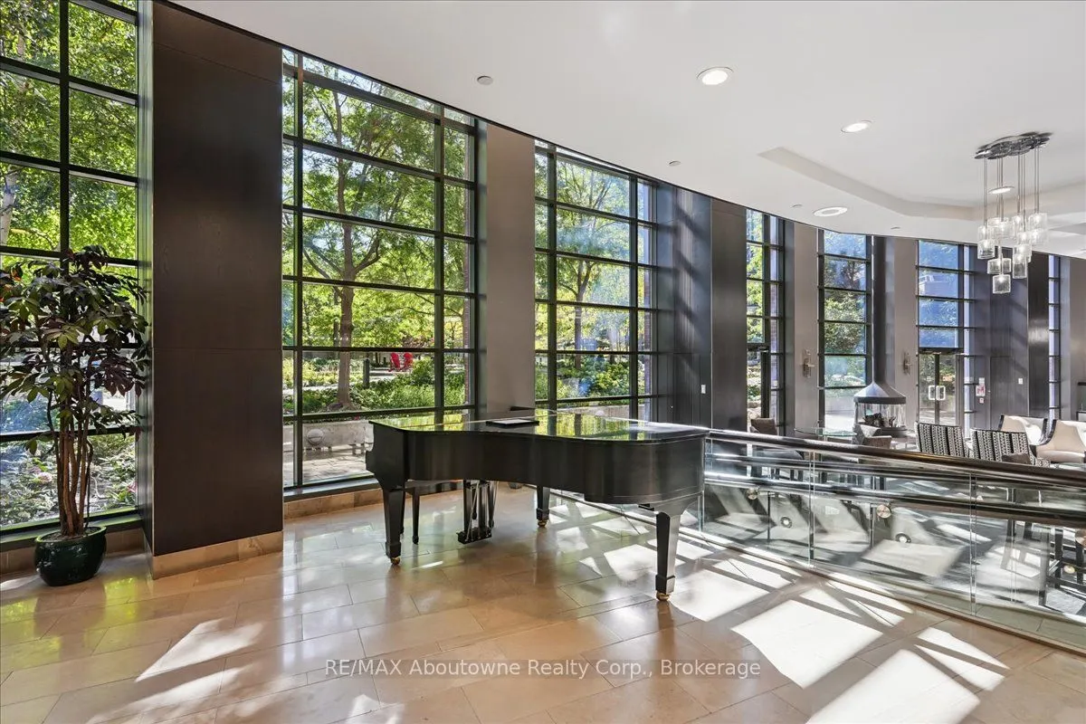 33 Sheppard Avenue E, #2411