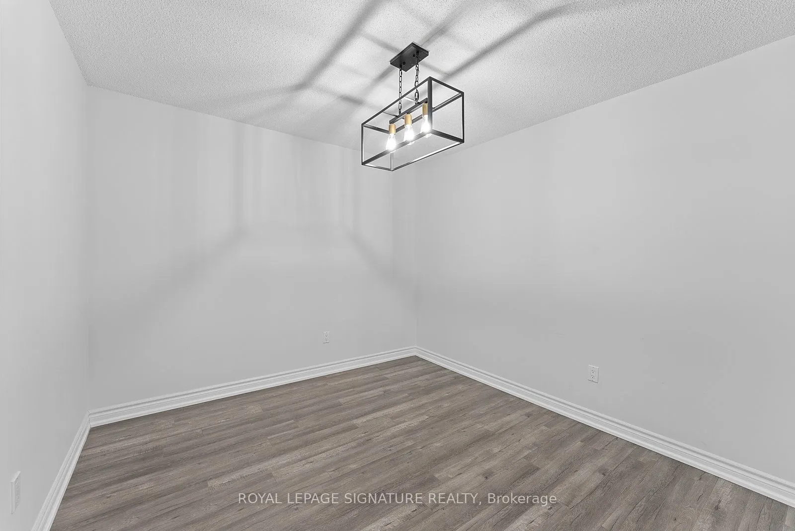 18 Sommerset Way, #818