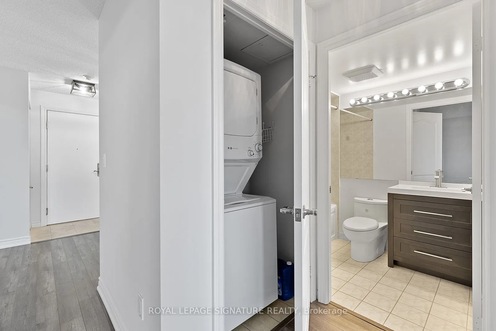 18 Sommerset Way, #818