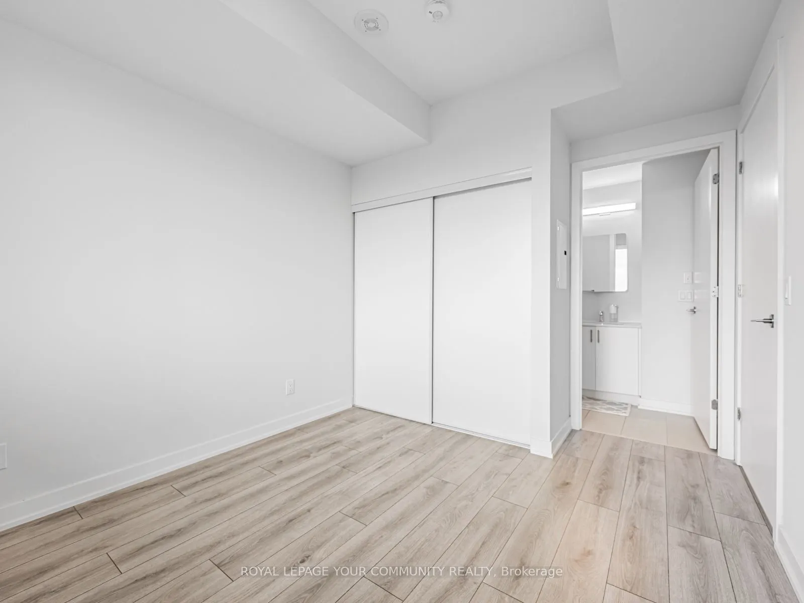 15 Ellerslie Avenue, #2301