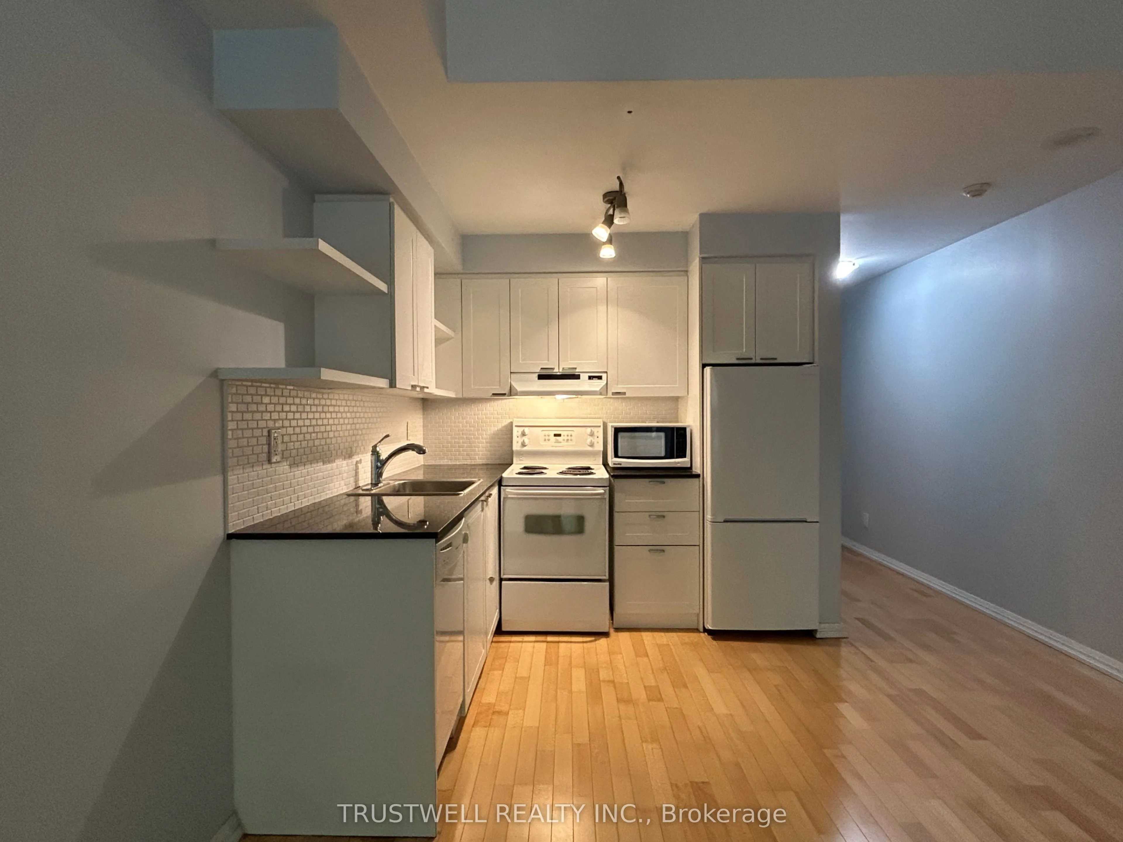 35 Hayden Avenue, #203