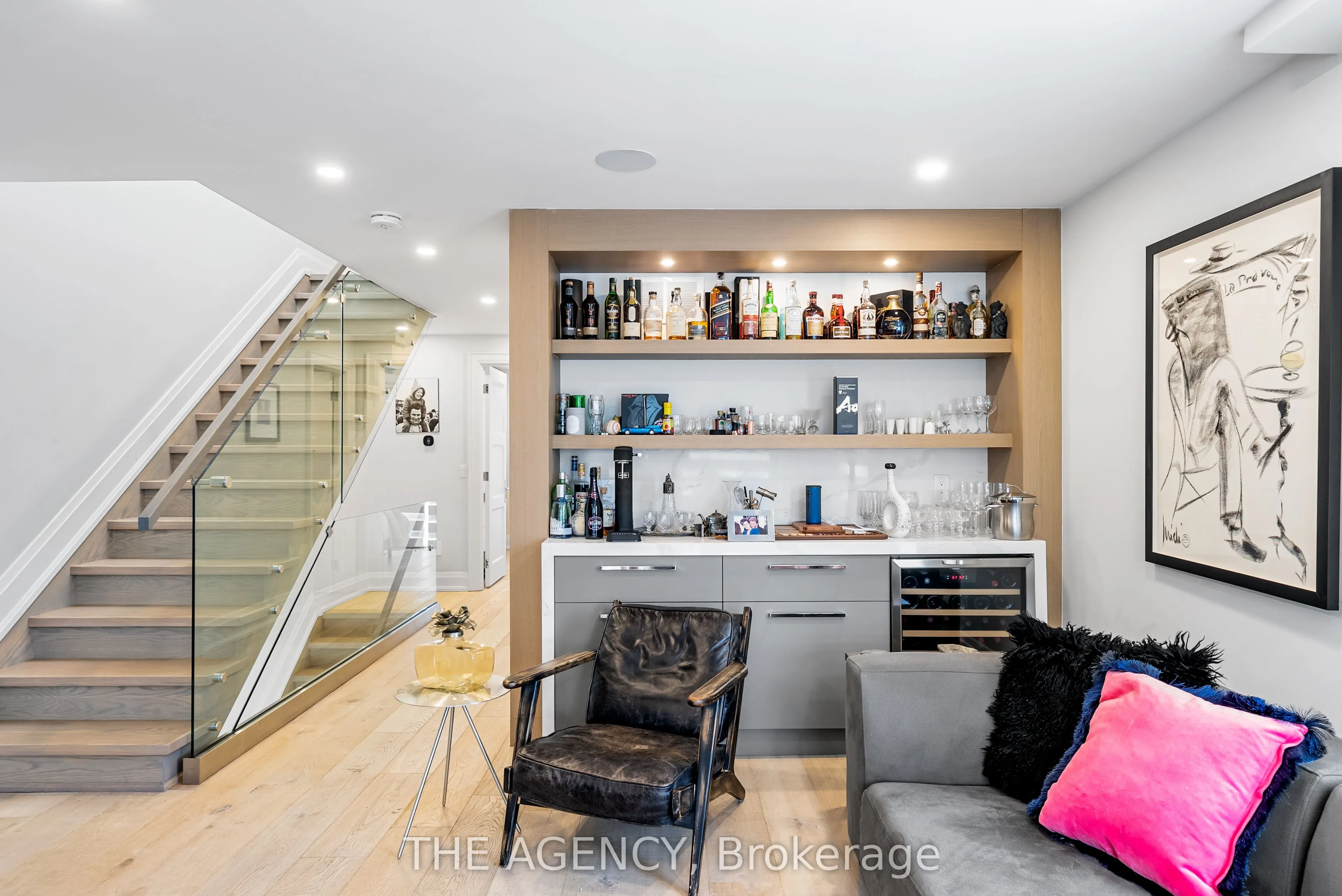 3062 Bayview Avenue
